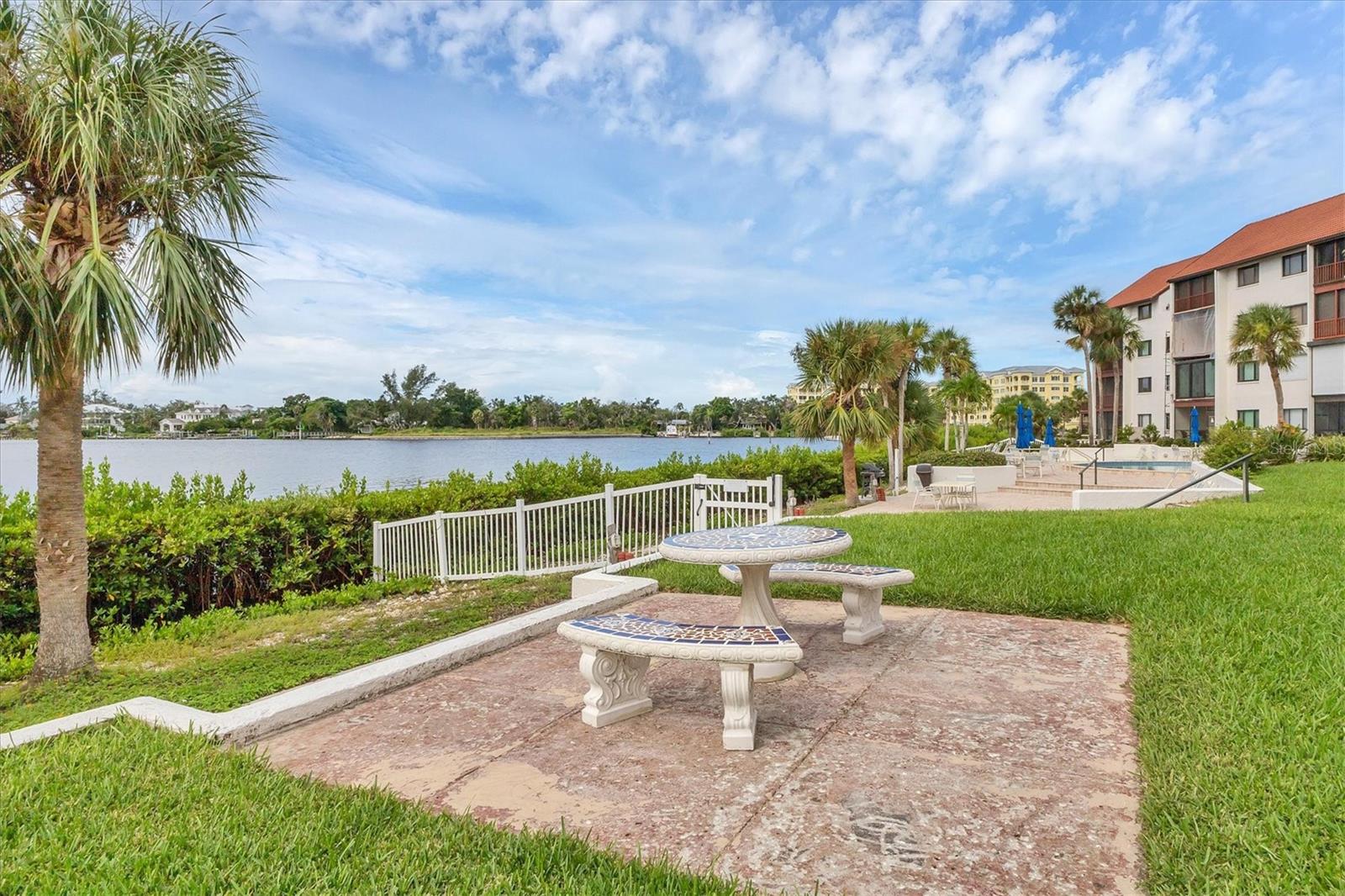 CASTEL DEL MARE - Residential