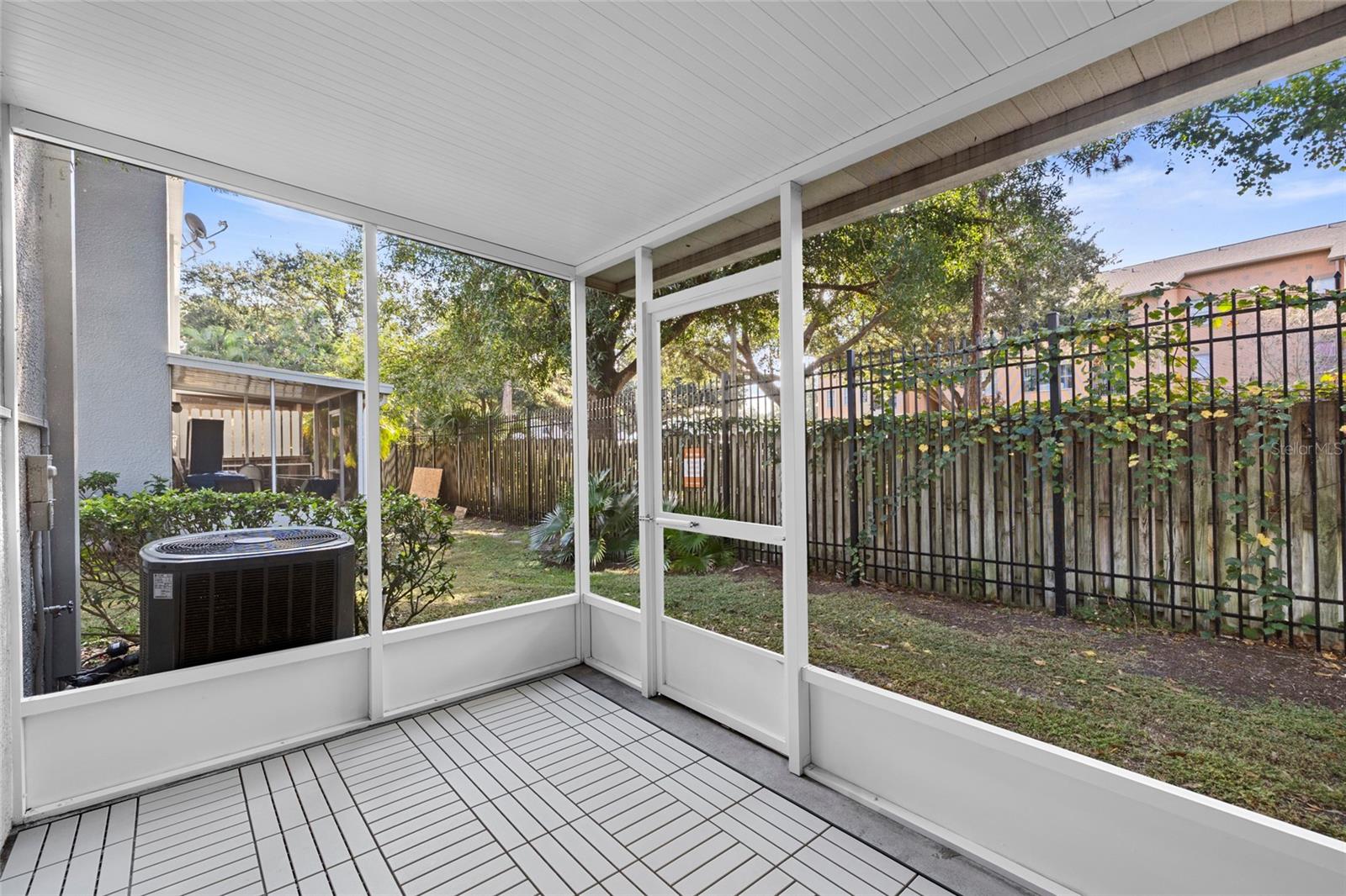 OSPREY RUN TWNHMS - Residential