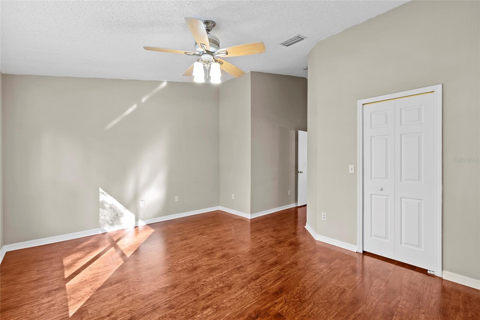 OSPREY RUN TWNHMS - Residential