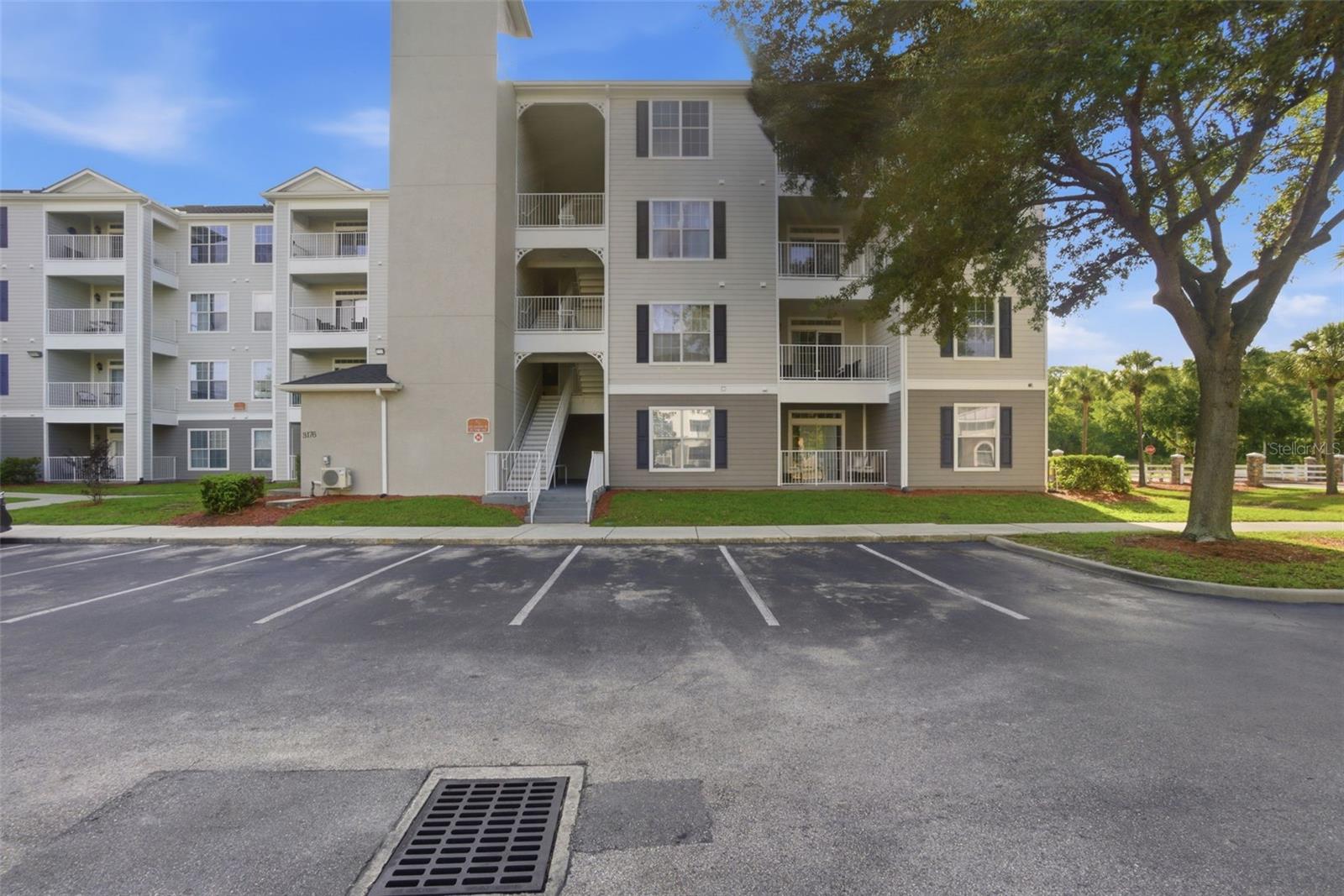 VILLAS AT SECRET LAKE CONDO - Residential