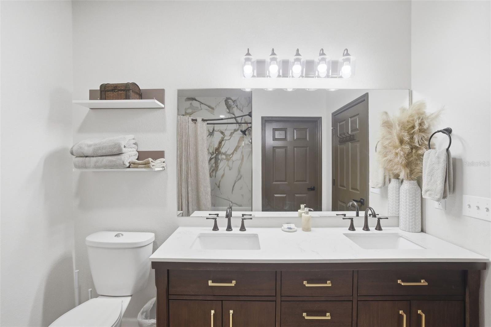 VILLAS AT SECRET LAKE CONDO - Residential