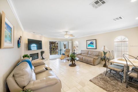 Townhouse in SAINT PETERSBURG FL 1101 PINELLAS BAYWAY 18.jpg