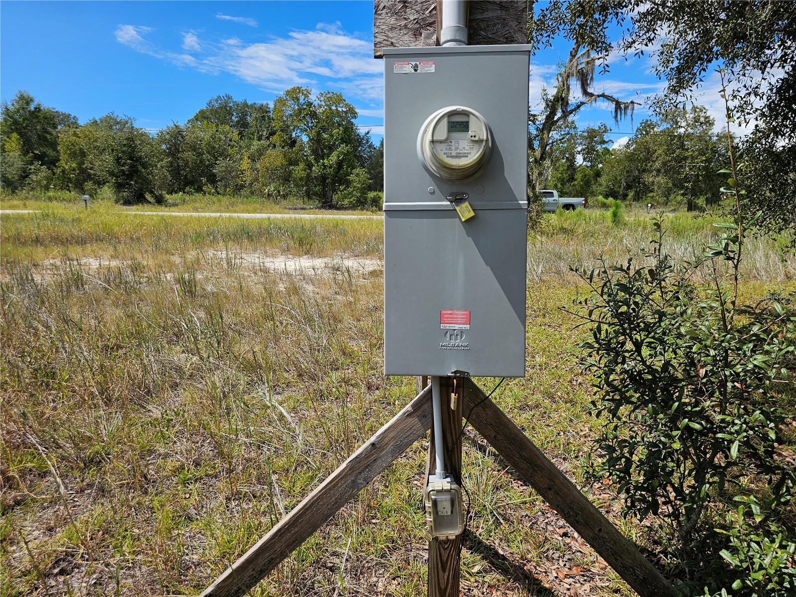 RAINBOW LAKES ESTATE - Land