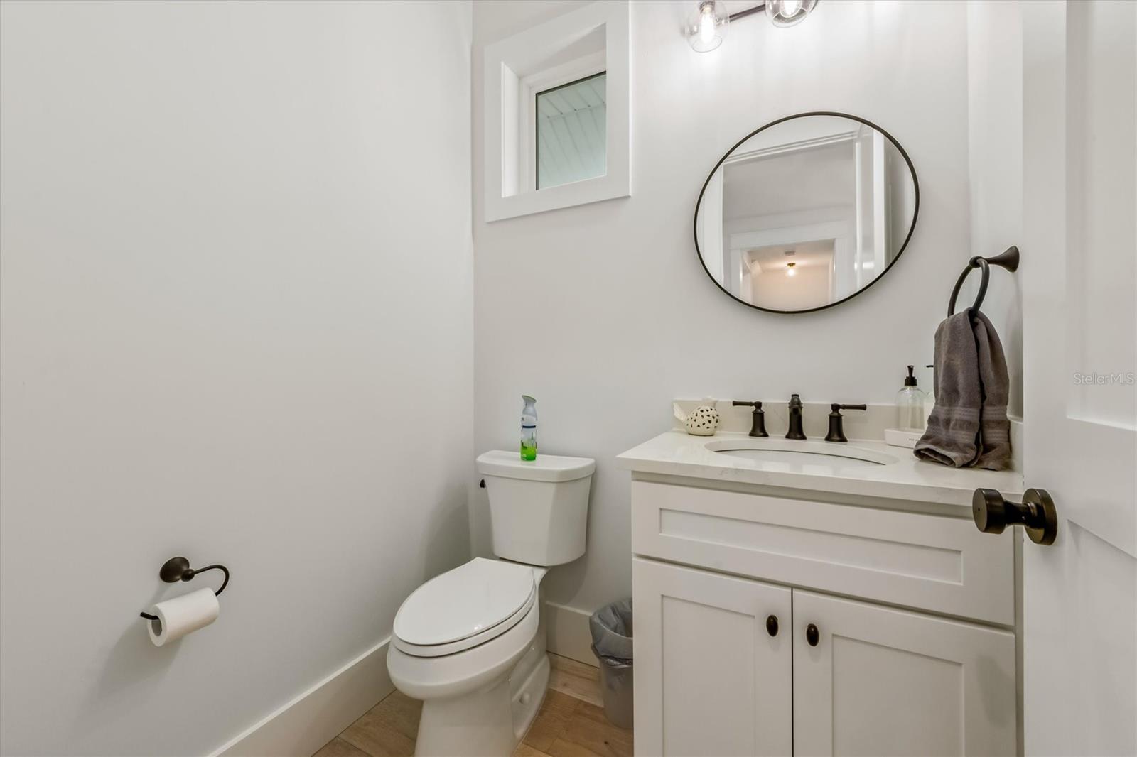 LAKE LA VISTA - Residential