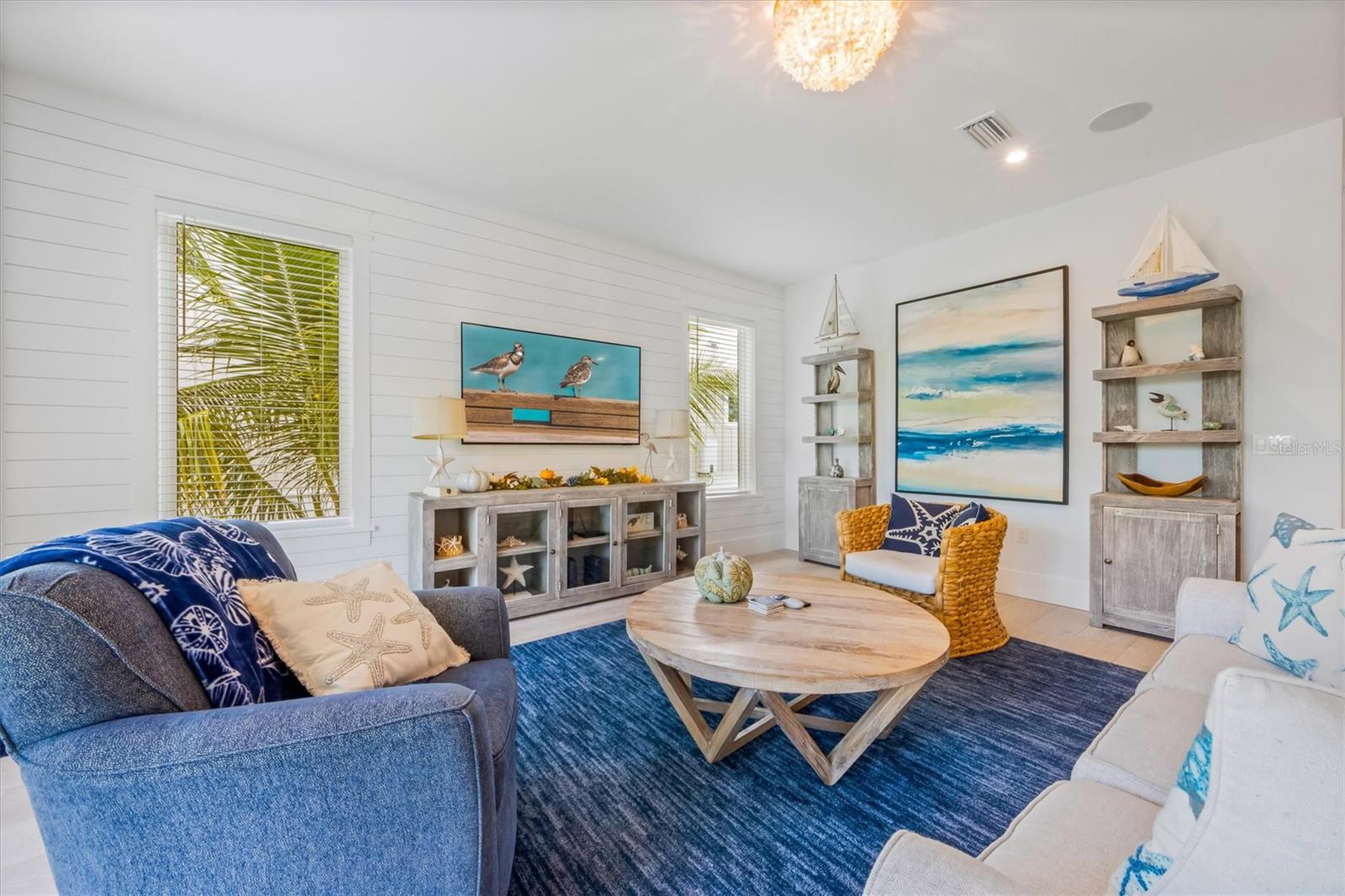 LAKE LA VISTA - Residential