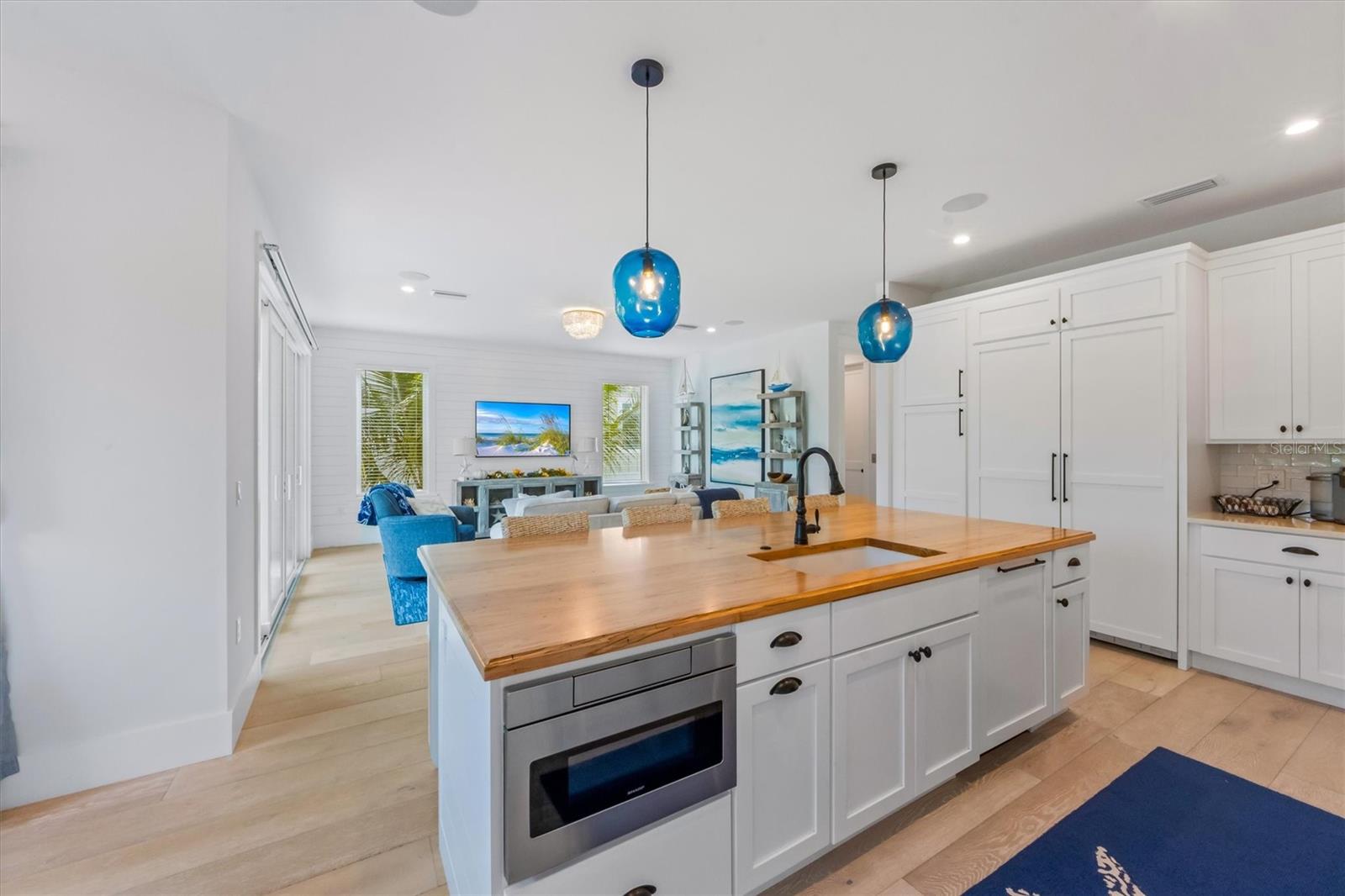 LAKE LA VISTA - Residential