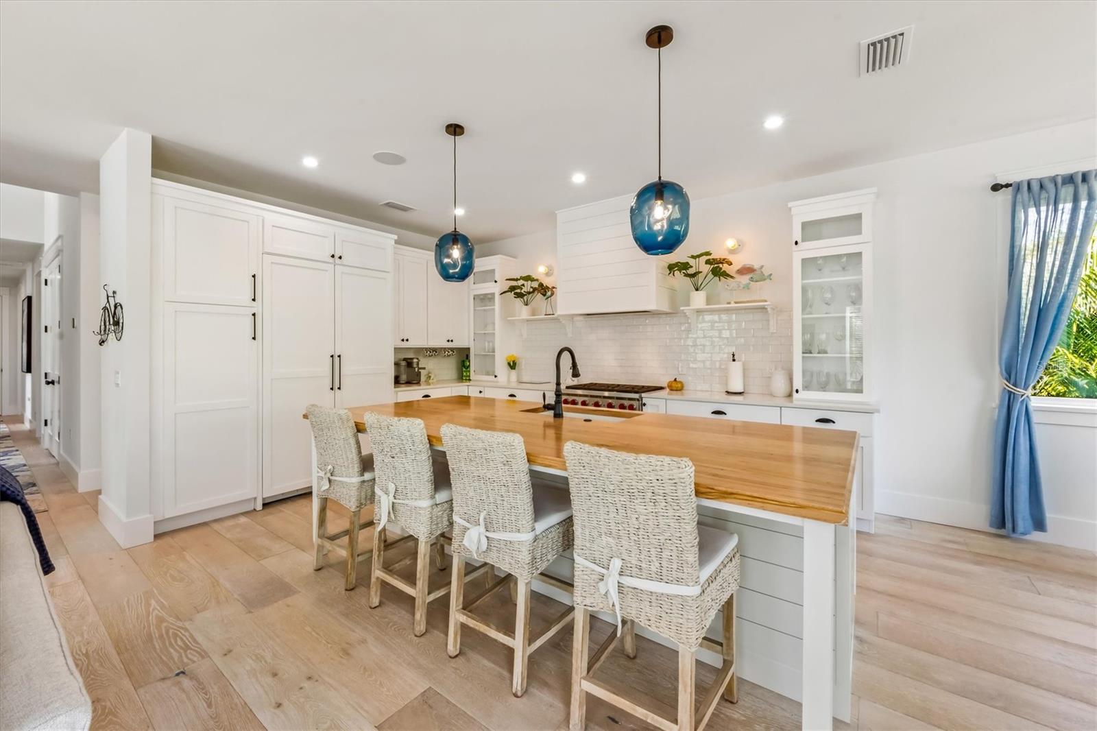 LAKE LA VISTA - Residential