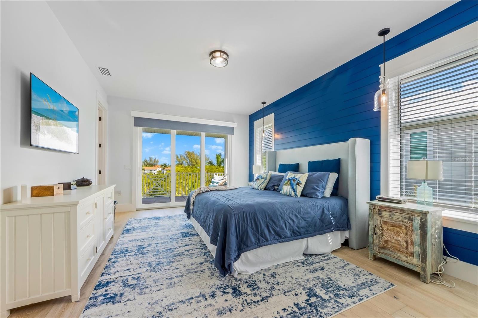 LAKE LA VISTA - Residential