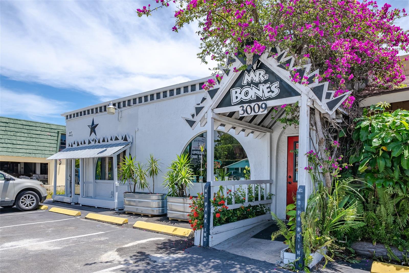 LAKE LA VISTA - Residential