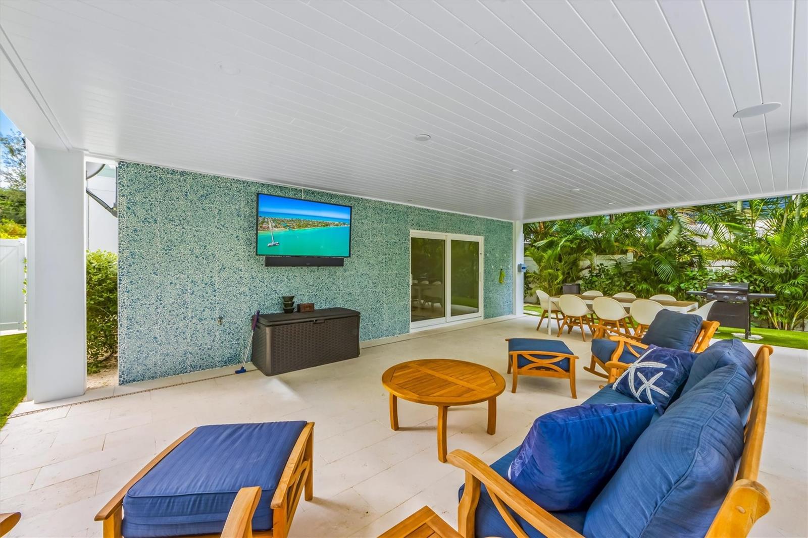 LAKE LA VISTA - Residential