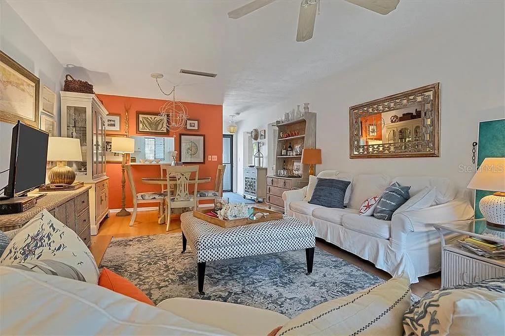 CASTEL DEL MARE - Residential Lease