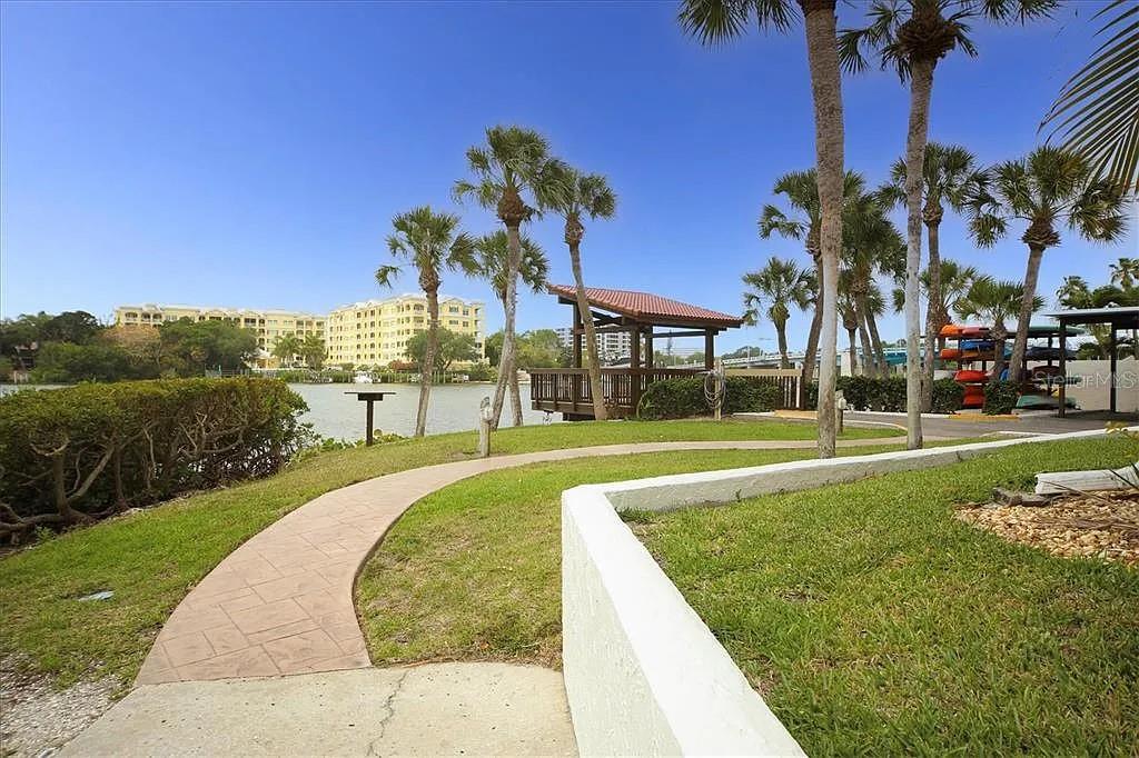 CASTEL DEL MARE - Residential Lease