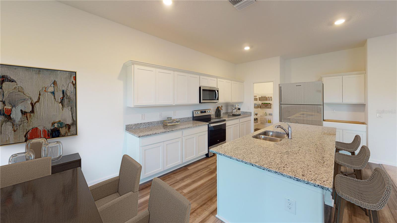 VISTA WALK - Residential