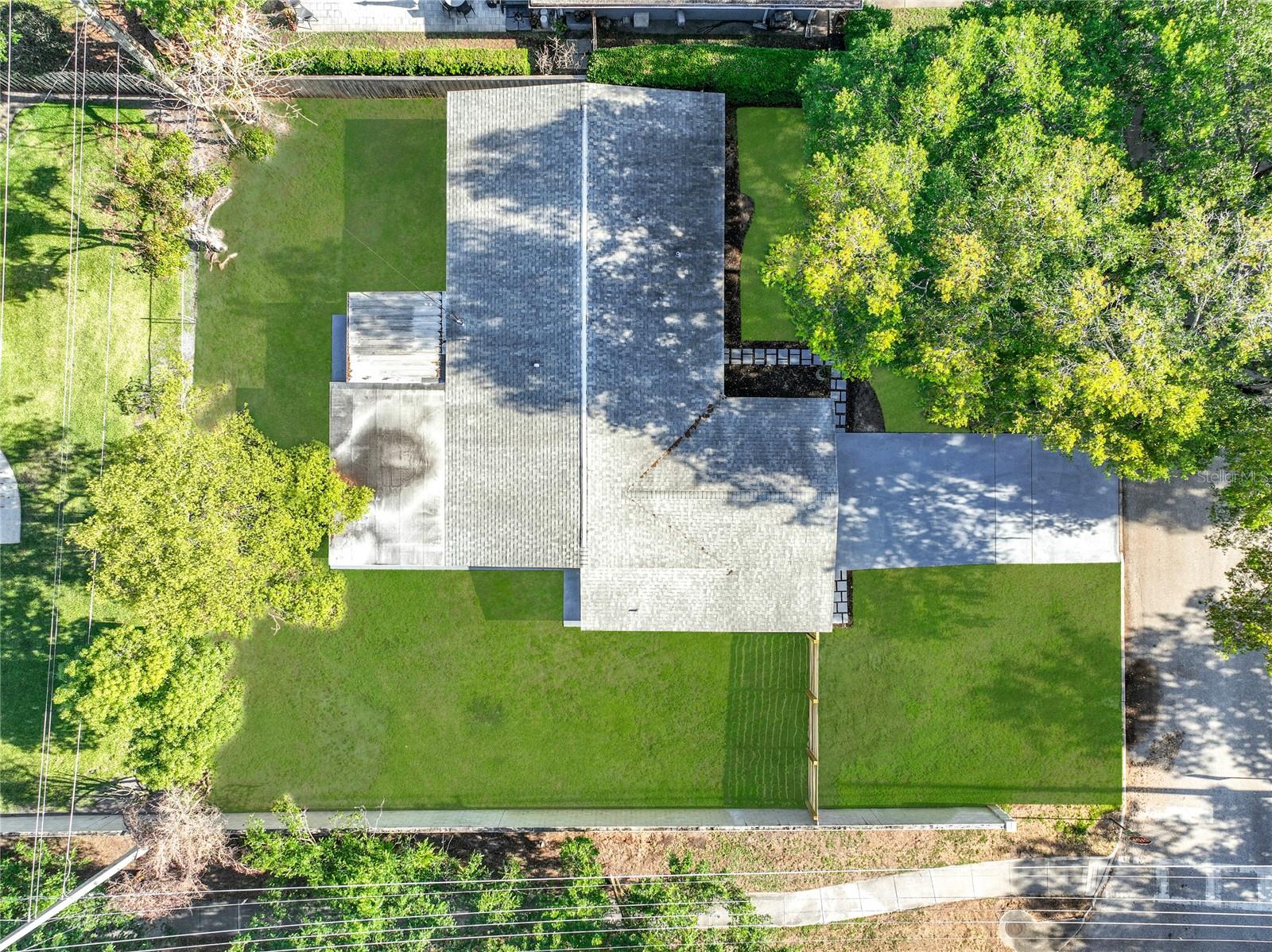 BEL AIR HILLS - Residential