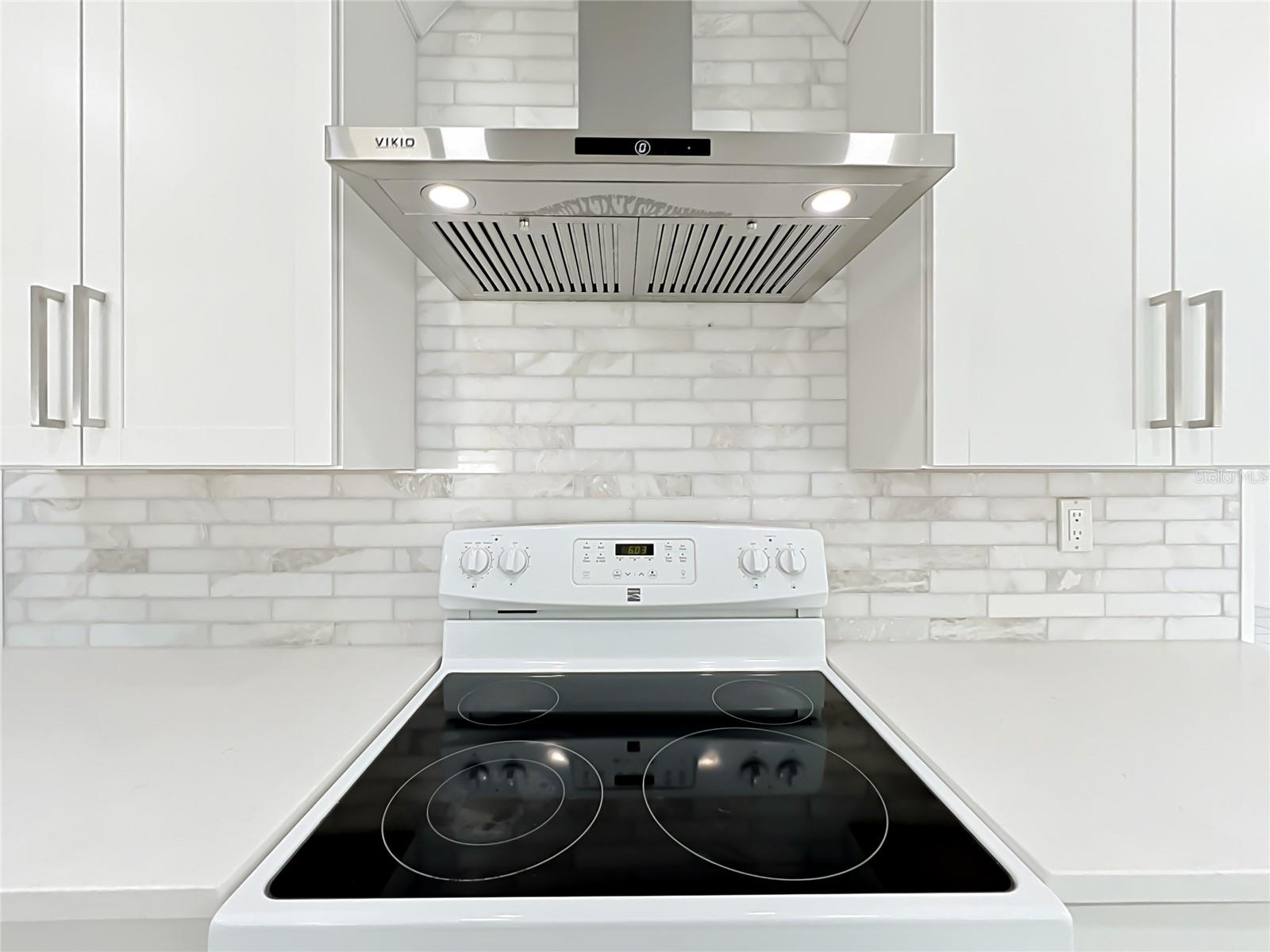 BEL AIR HILLS - Residential