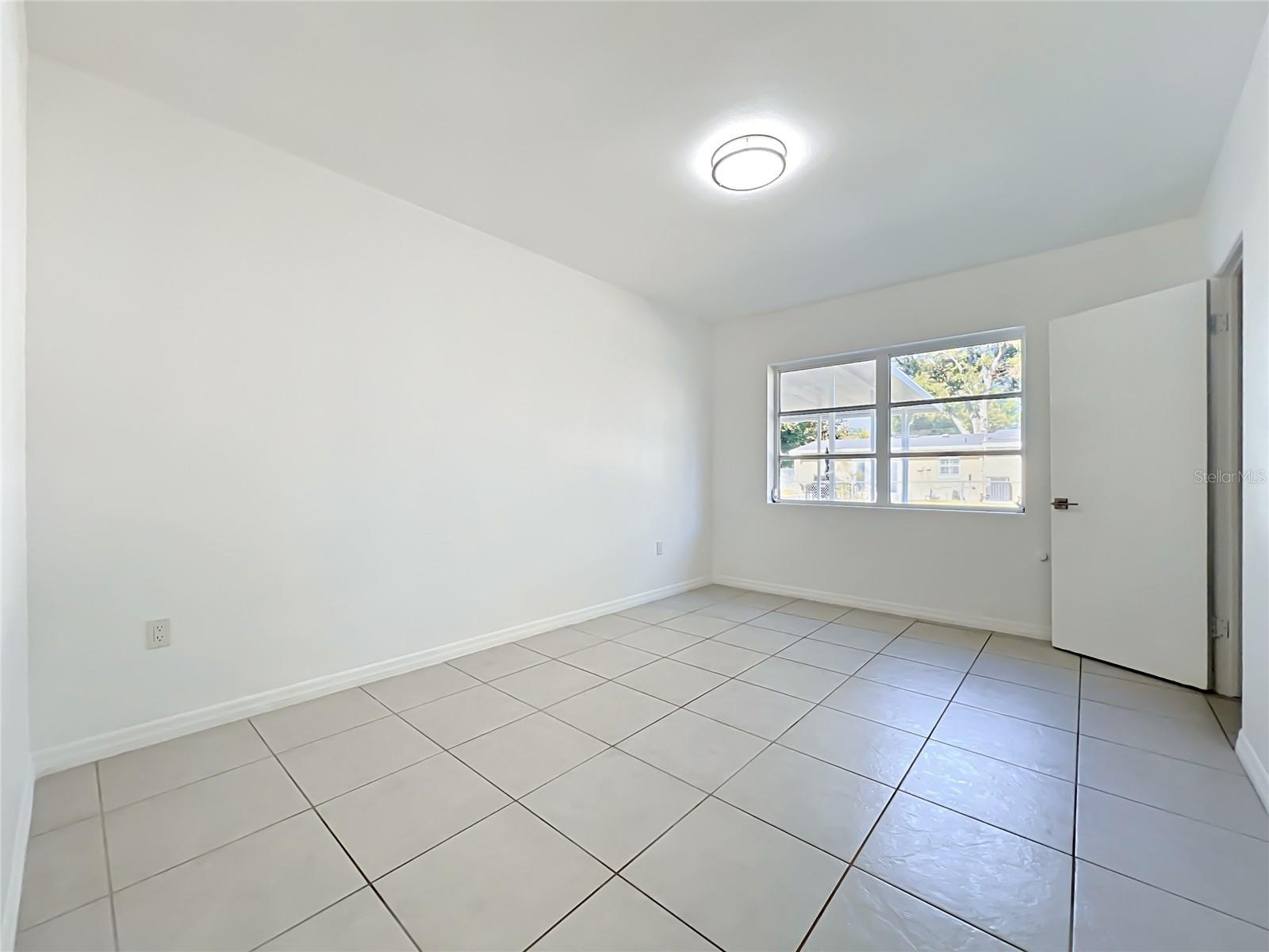 BEL AIR HILLS - Residential