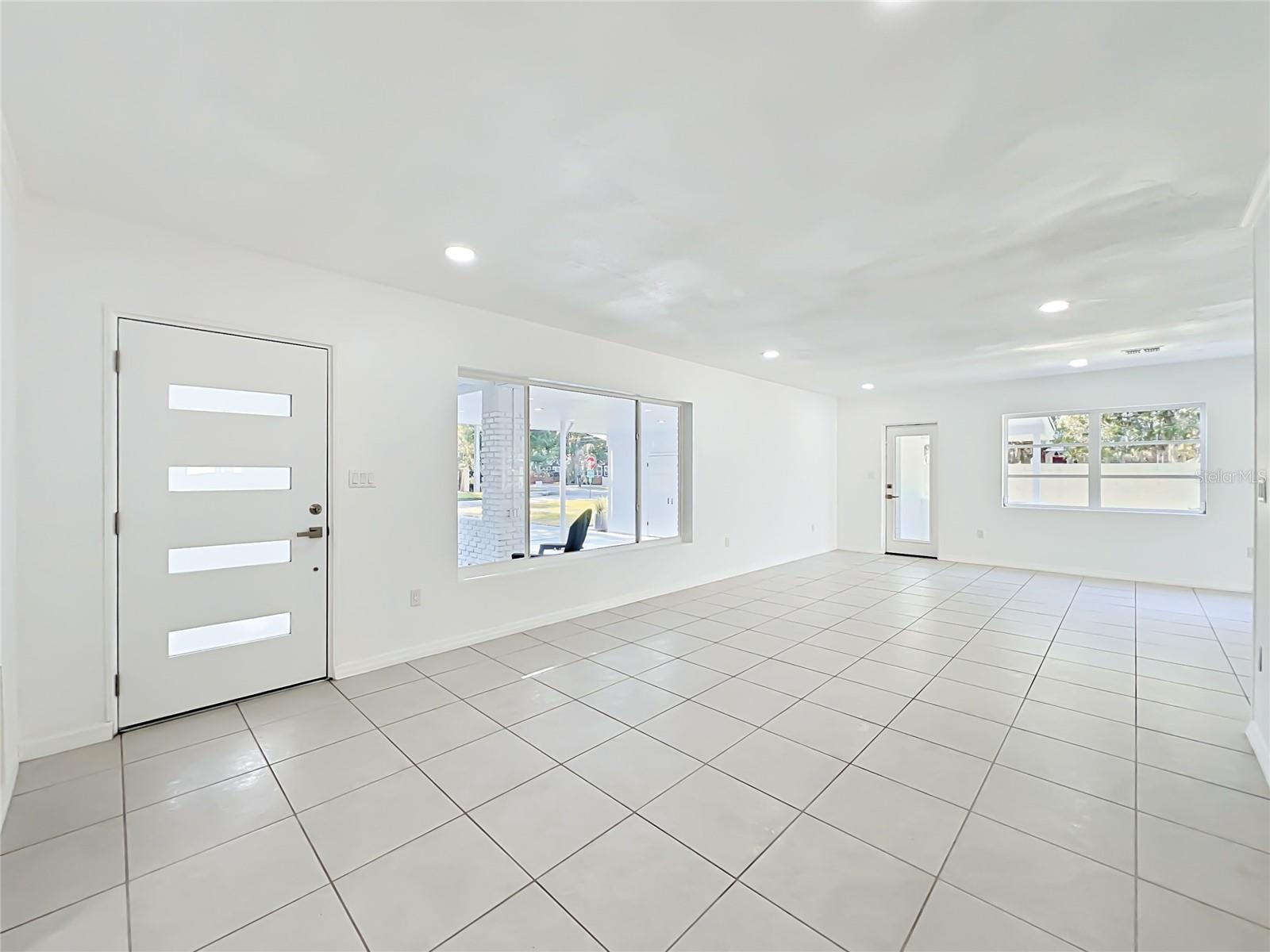 BEL AIR HILLS - Residential