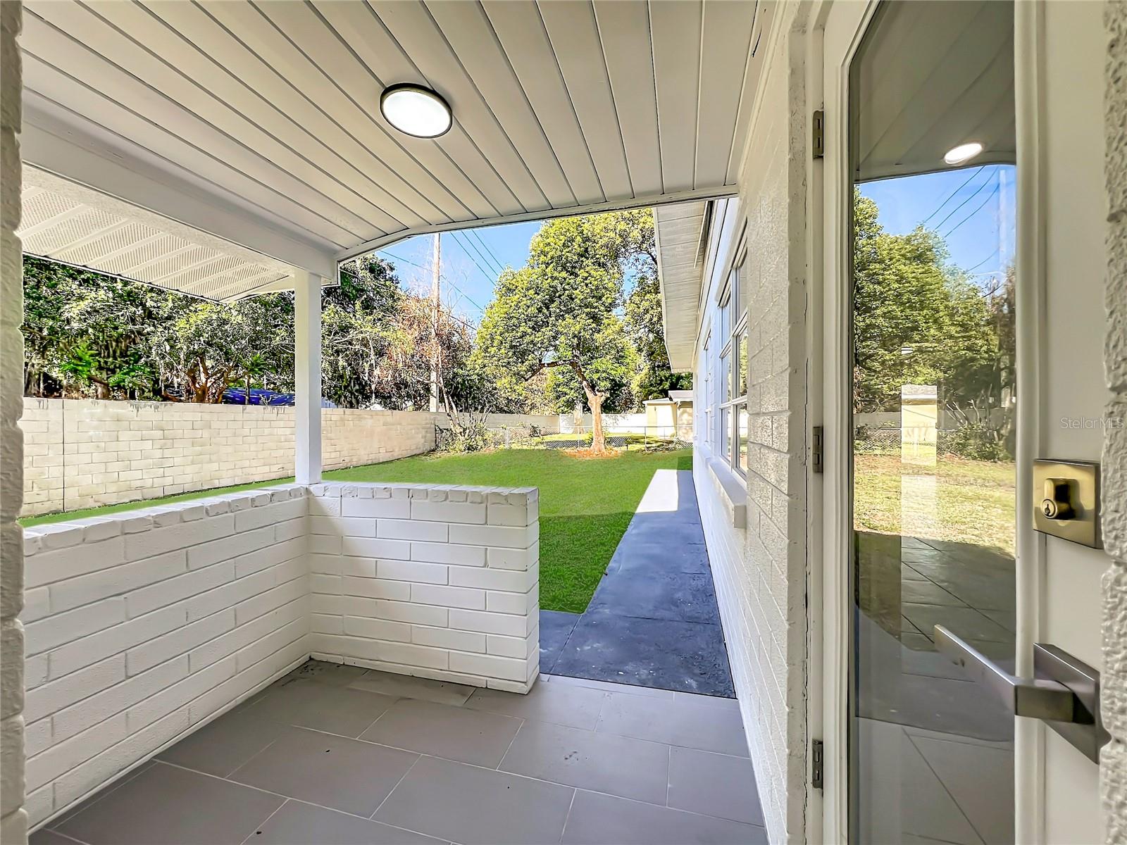 BEL AIR HILLS - Residential