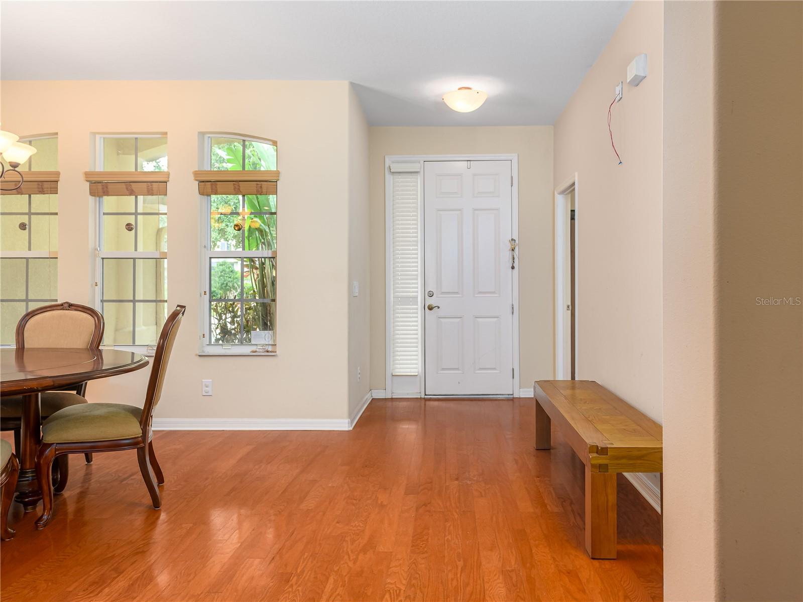 LAKE WEEKS - Residential