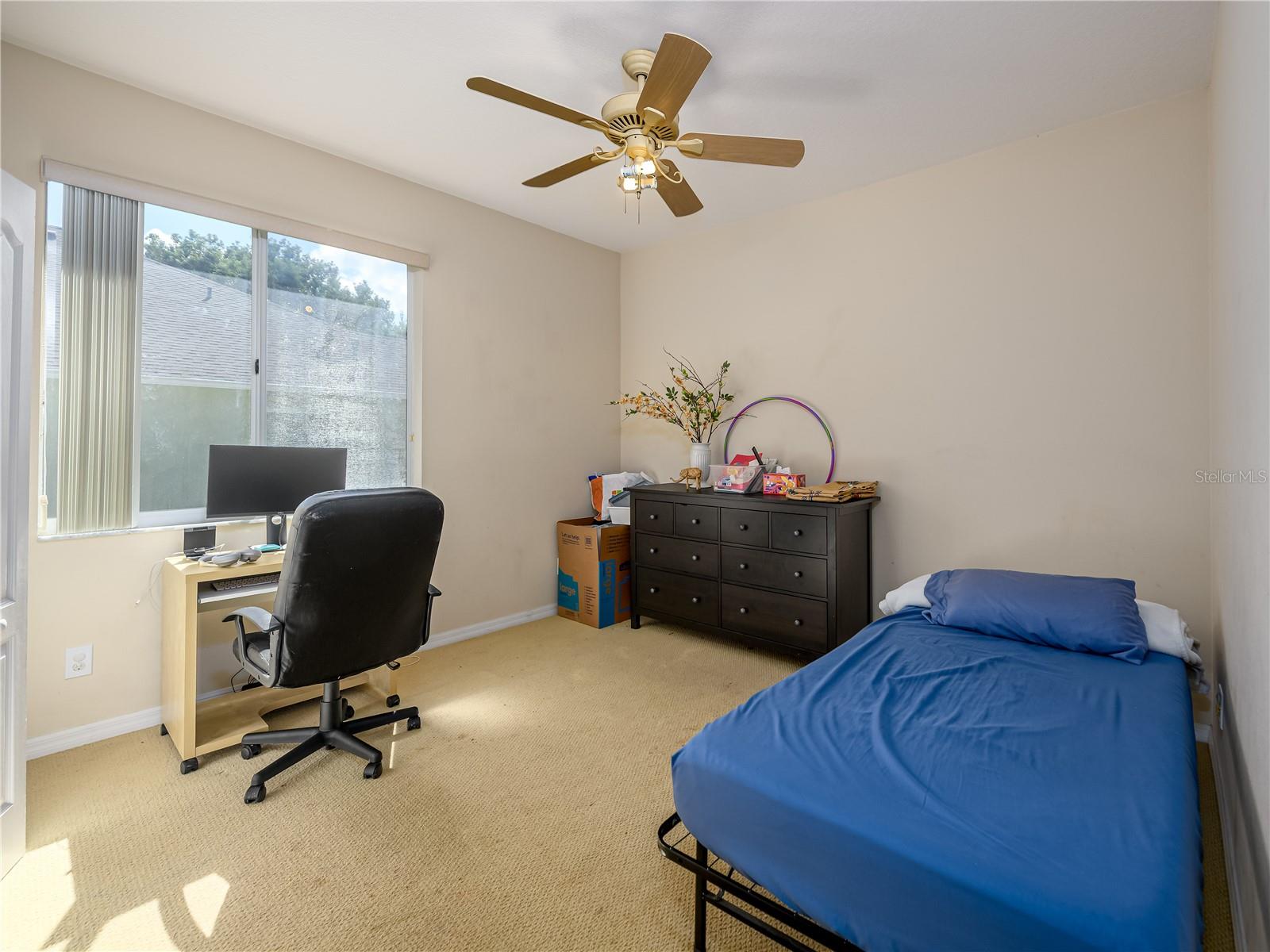 LAKE WEEKS - Residential