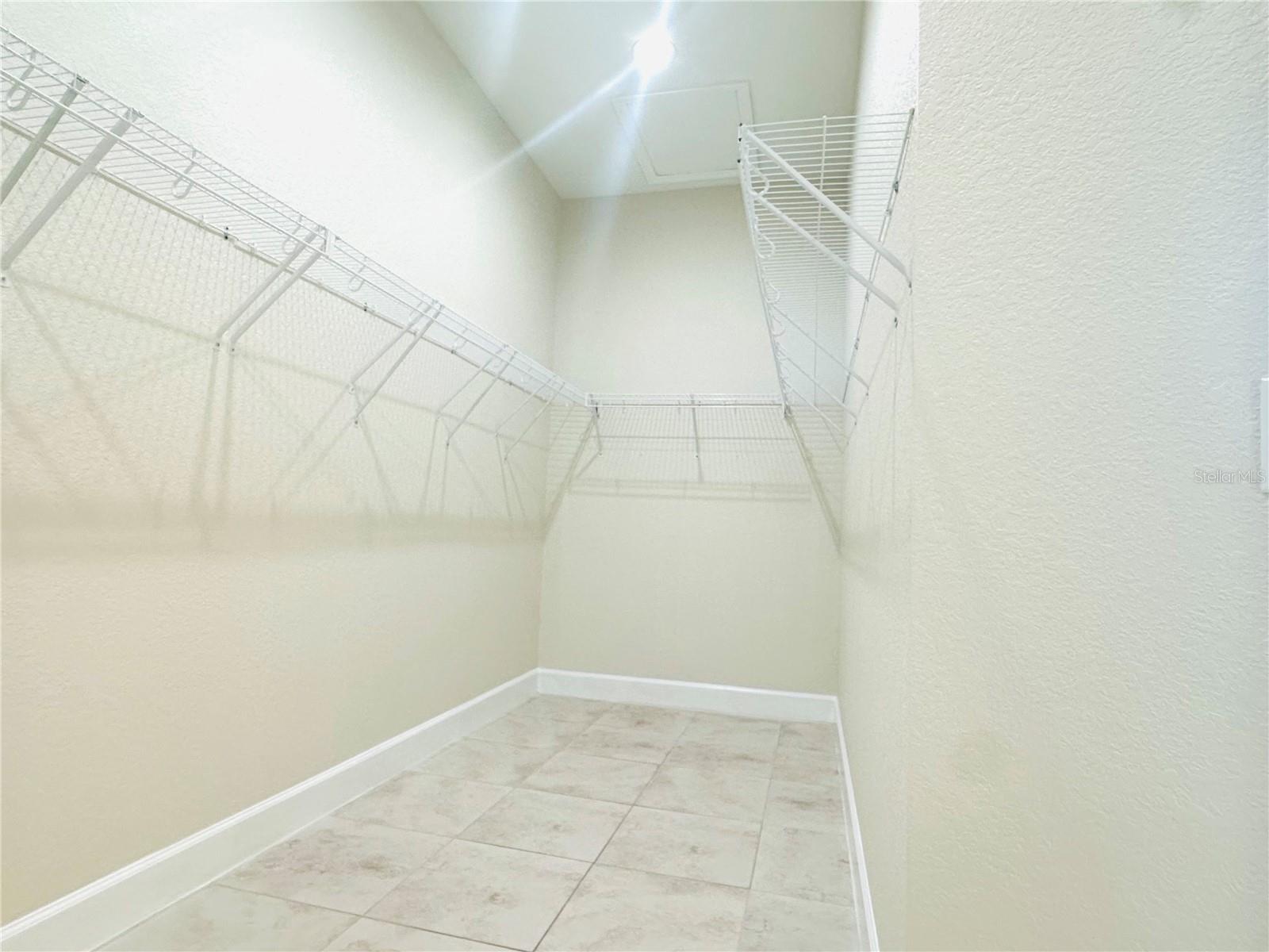 REPLAT OF WOODLAND TERRACE ADD - Residential Lease