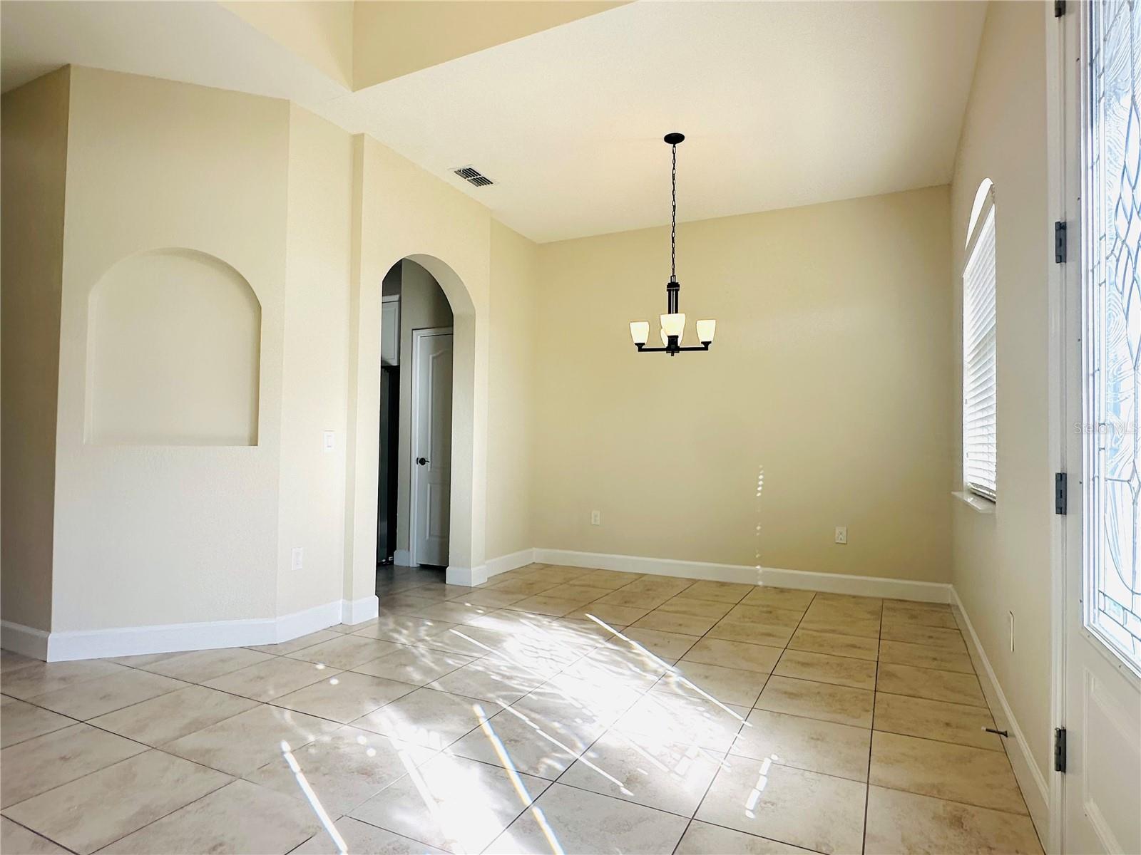 REPLAT OF WOODLAND TERRACE ADD - Residential Lease