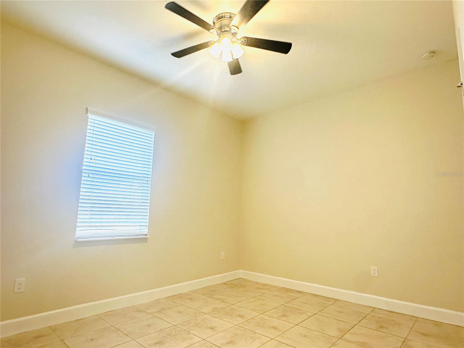 REPLAT OF WOODLAND TERRACE ADD - Residential Lease