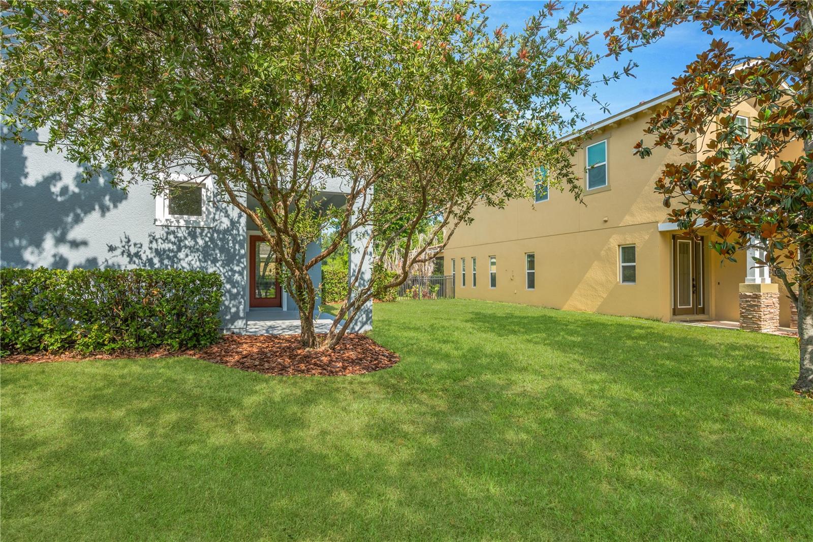 FISHHAWK CHAPMAN CROSSING PHAS - Residential