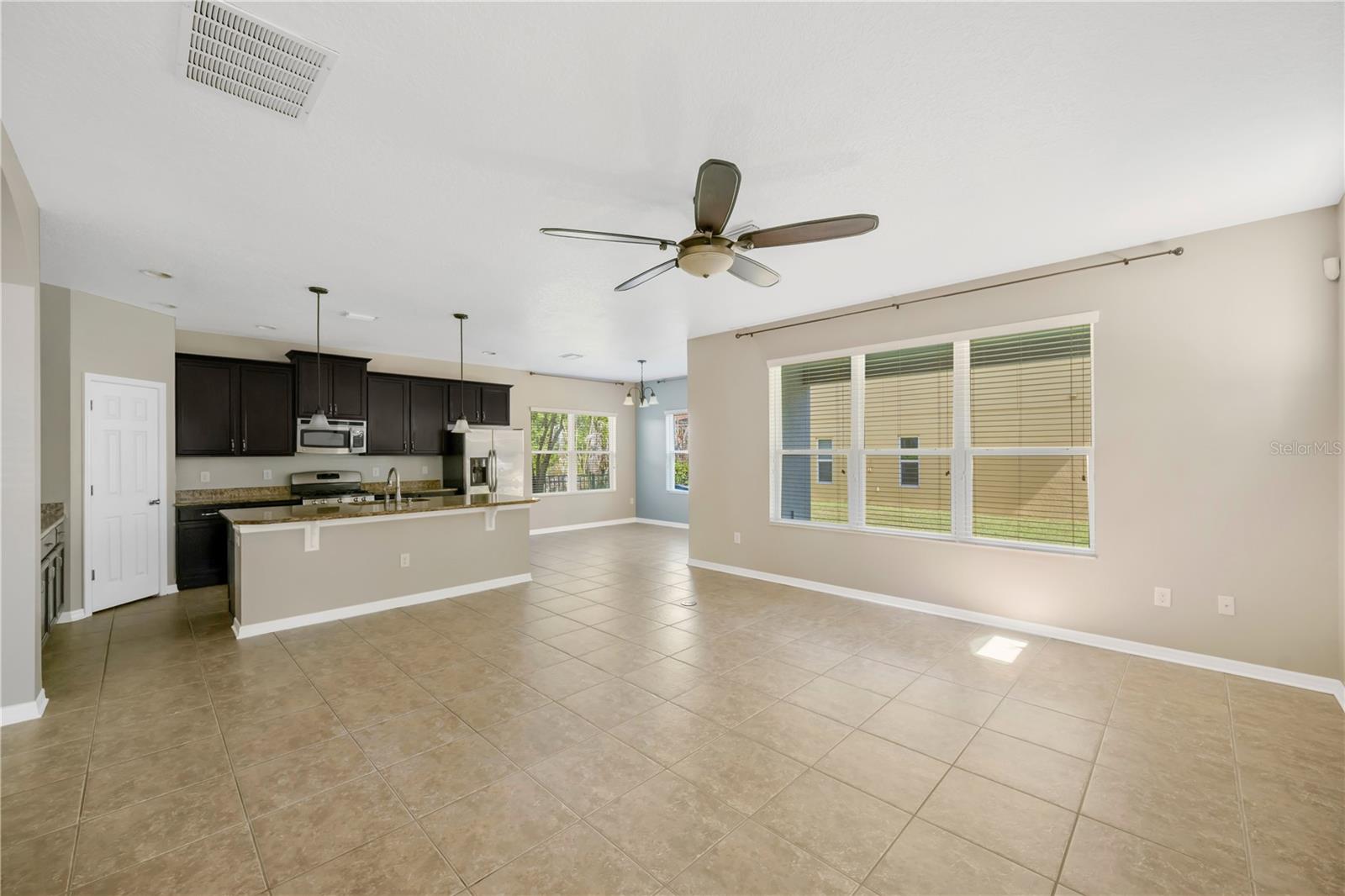 FISHHAWK CHAPMAN CROSSING PHAS - Residential