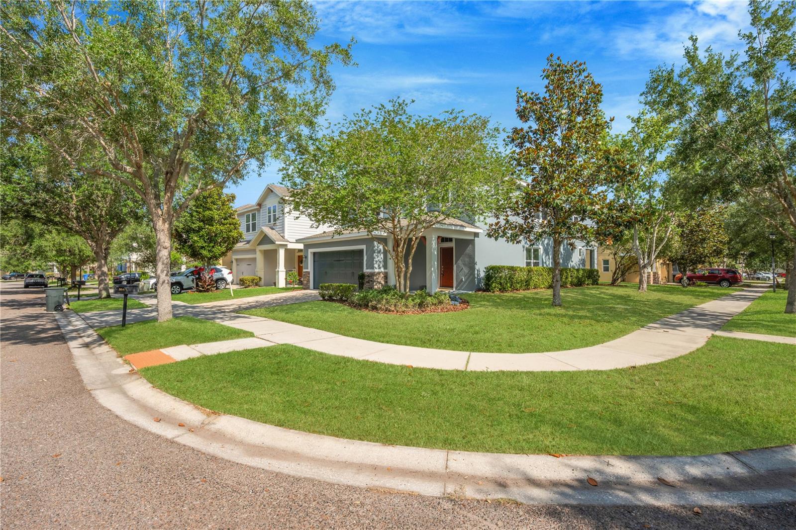 FISHHAWK CHAPMAN CROSSING PHAS - Residential