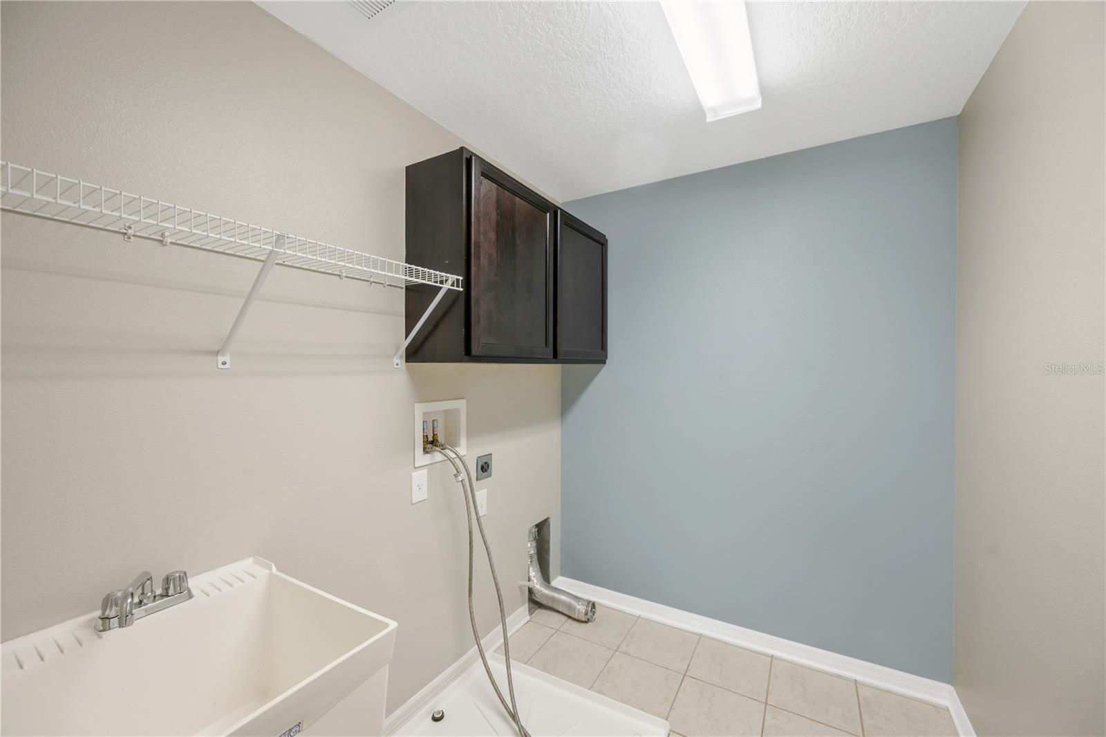 FISHHAWK CHAPMAN CROSSING PHAS - Residential
