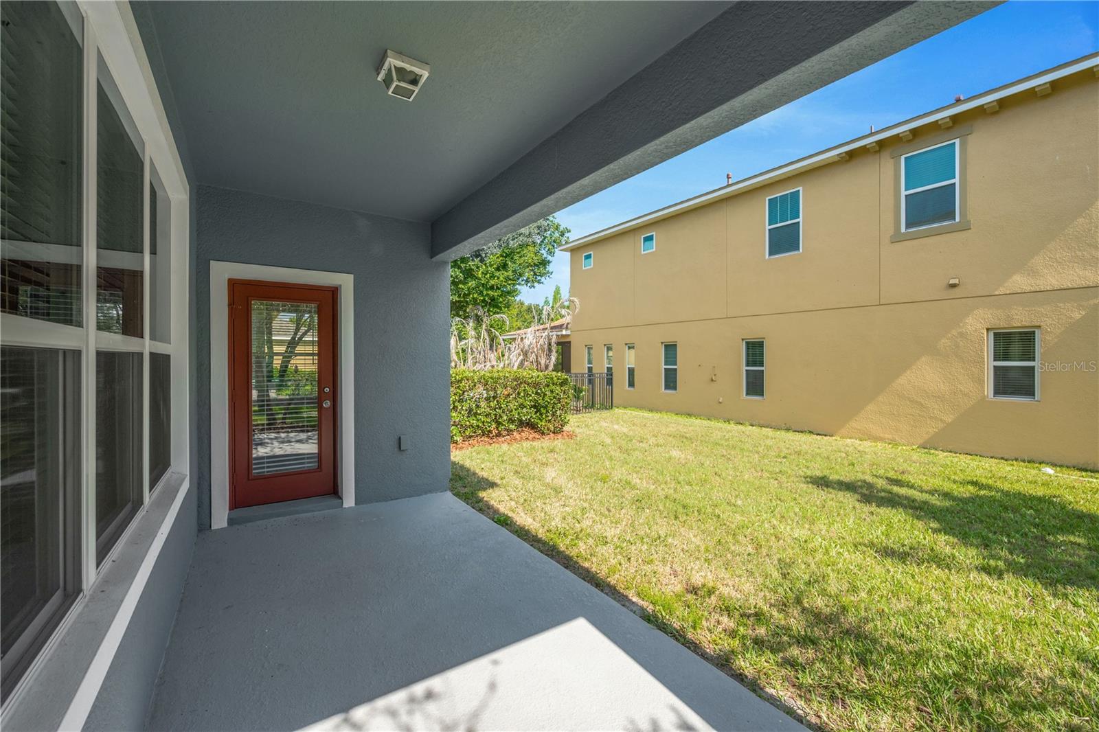 FISHHAWK CHAPMAN CROSSING PHAS - Residential