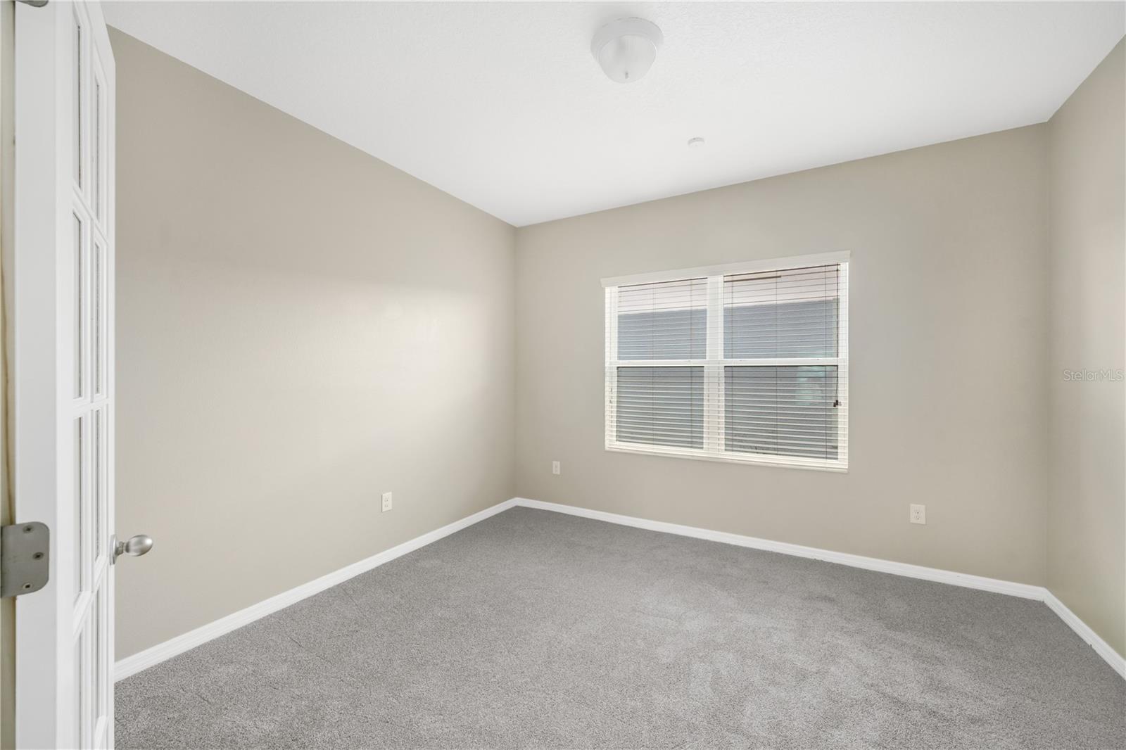 FISHHAWK CHAPMAN CROSSING PHAS - Residential