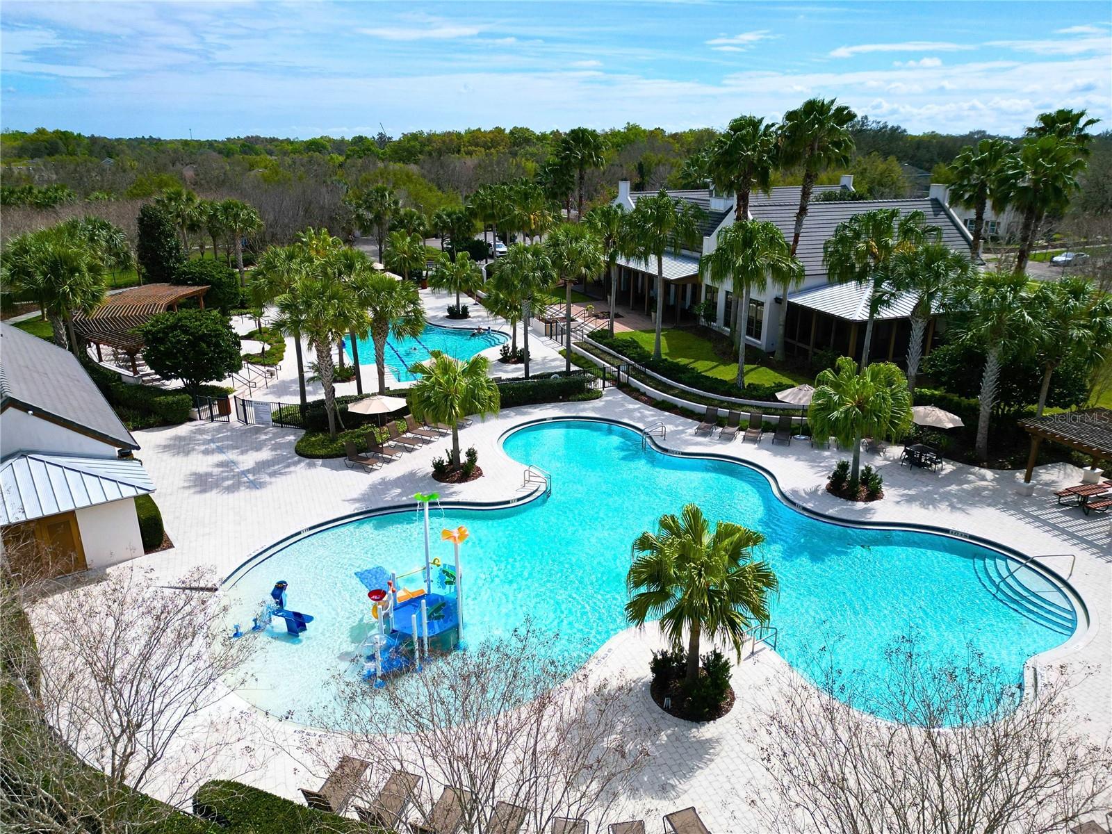 FISHHAWK CHAPMAN CROSSING PHAS - Residential