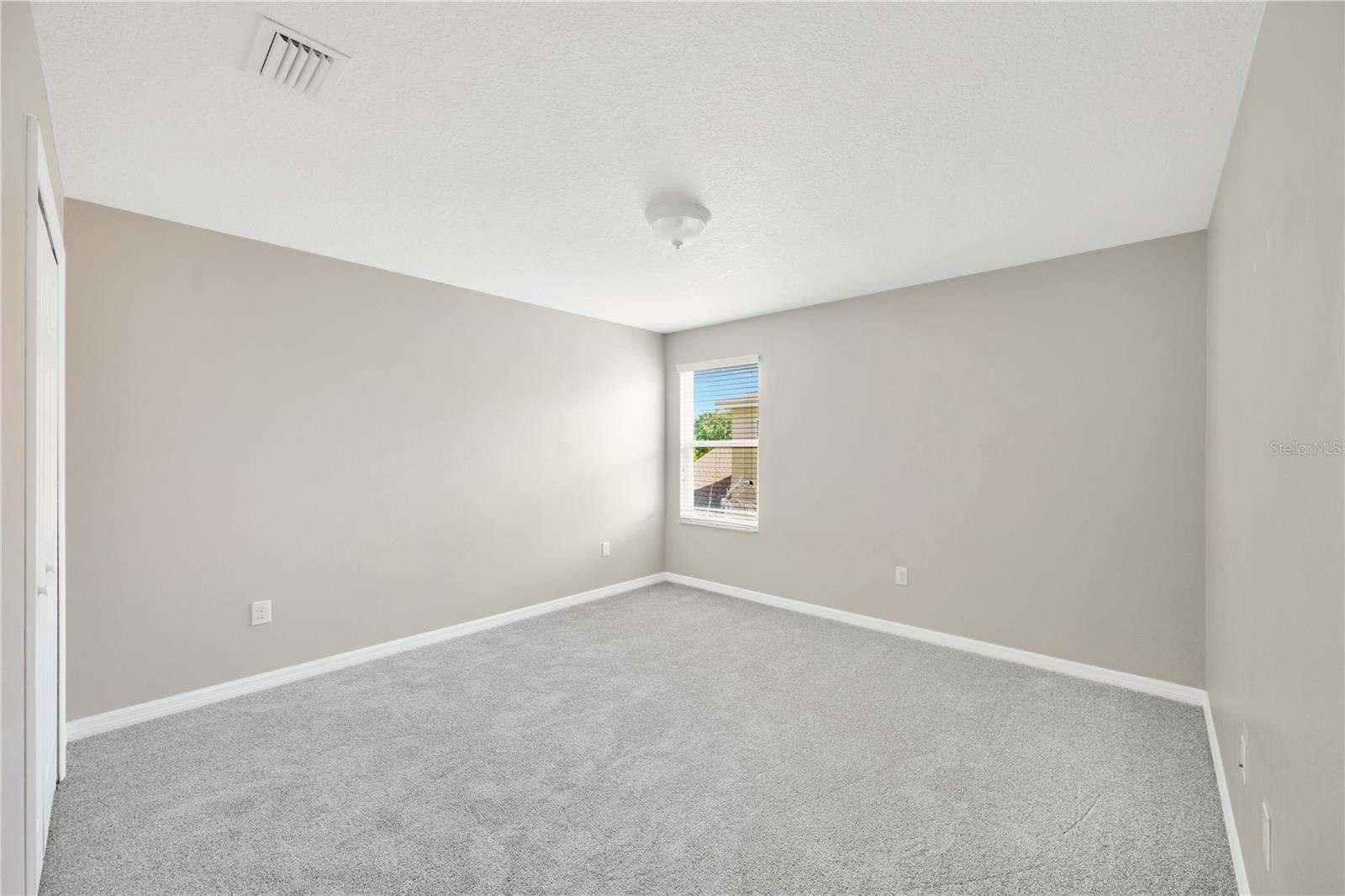 FISHHAWK CHAPMAN CROSSING PHAS - Residential