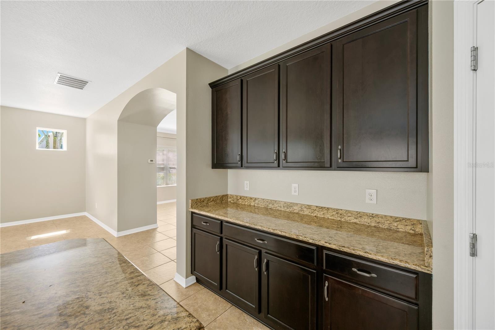 FISHHAWK CHAPMAN CROSSING PHAS - Residential