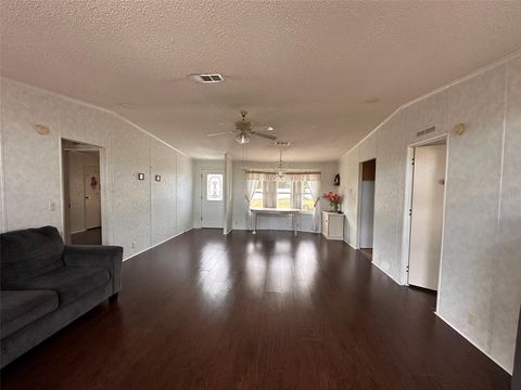 A home in ZEPHYRHILLS