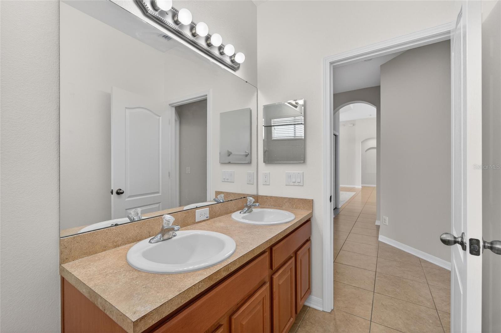 ARISTA - Residential
