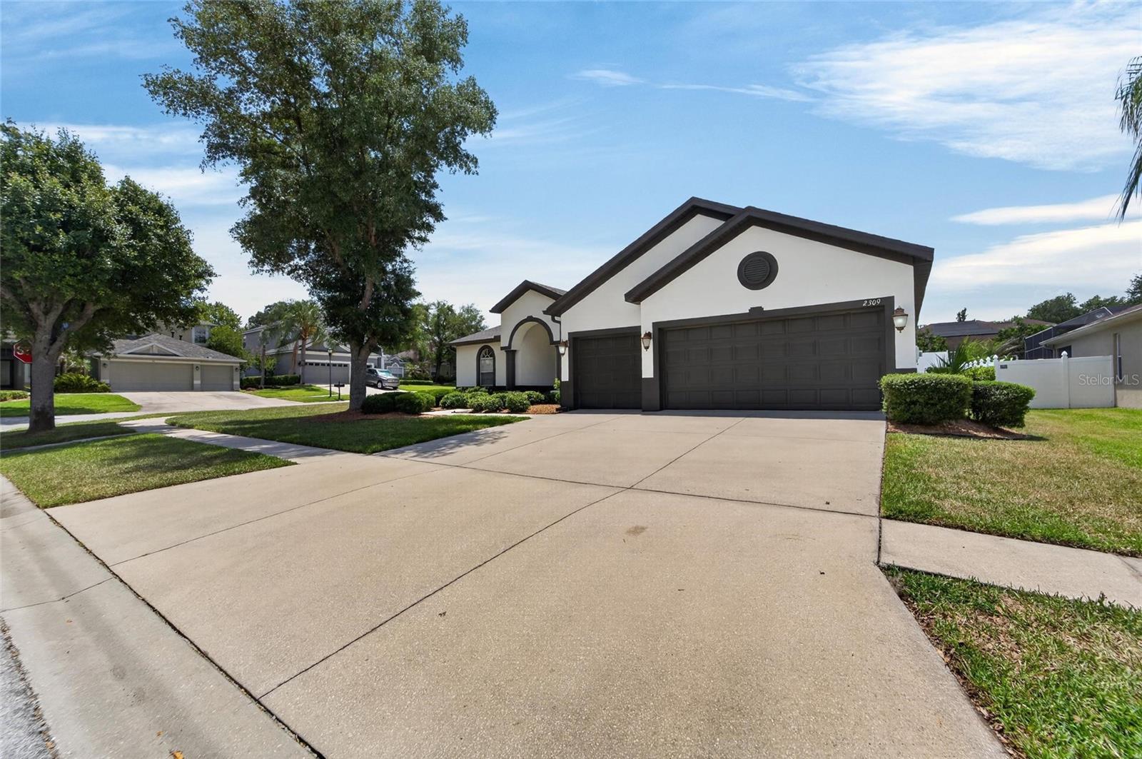 2309 SILVER TRUMPET COURT