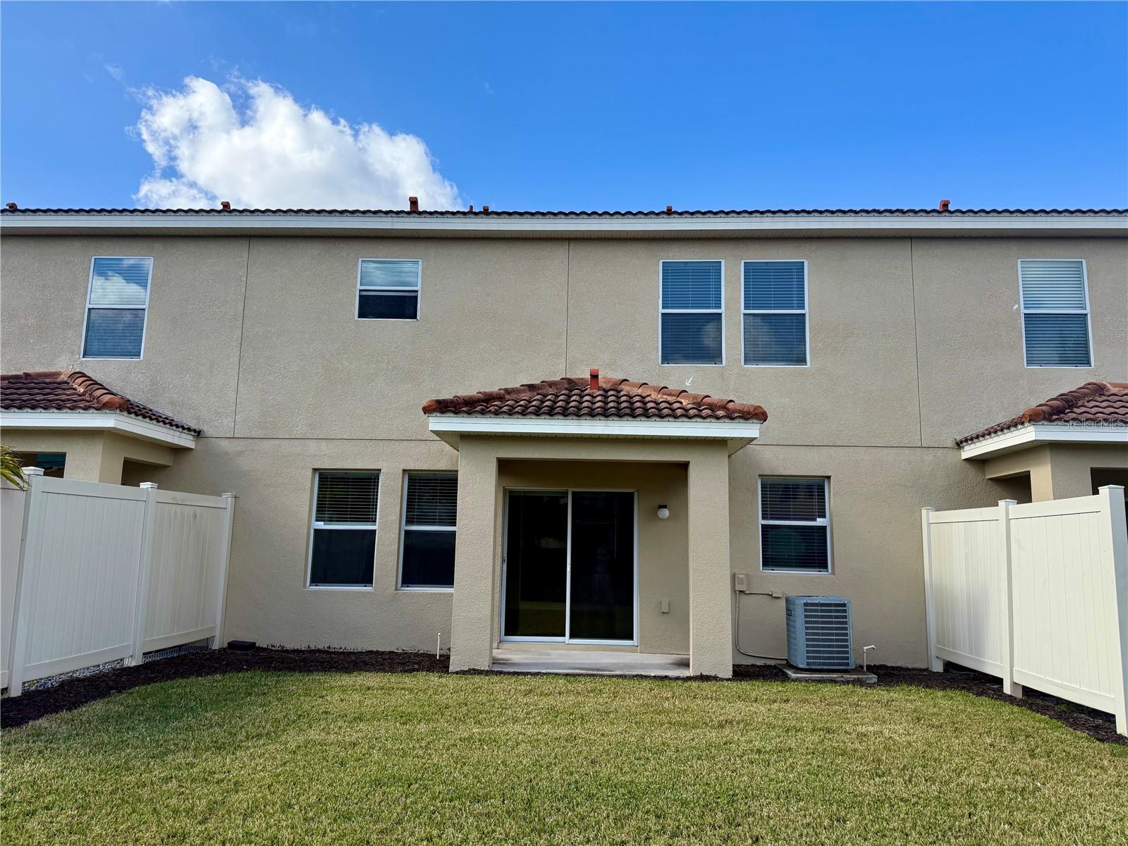 VILLAGES/WESMERE N - Residential Lease