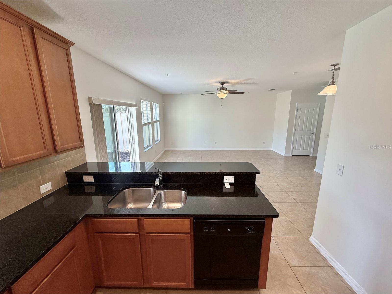 VILLAGES/WESMERE N - Residential Lease