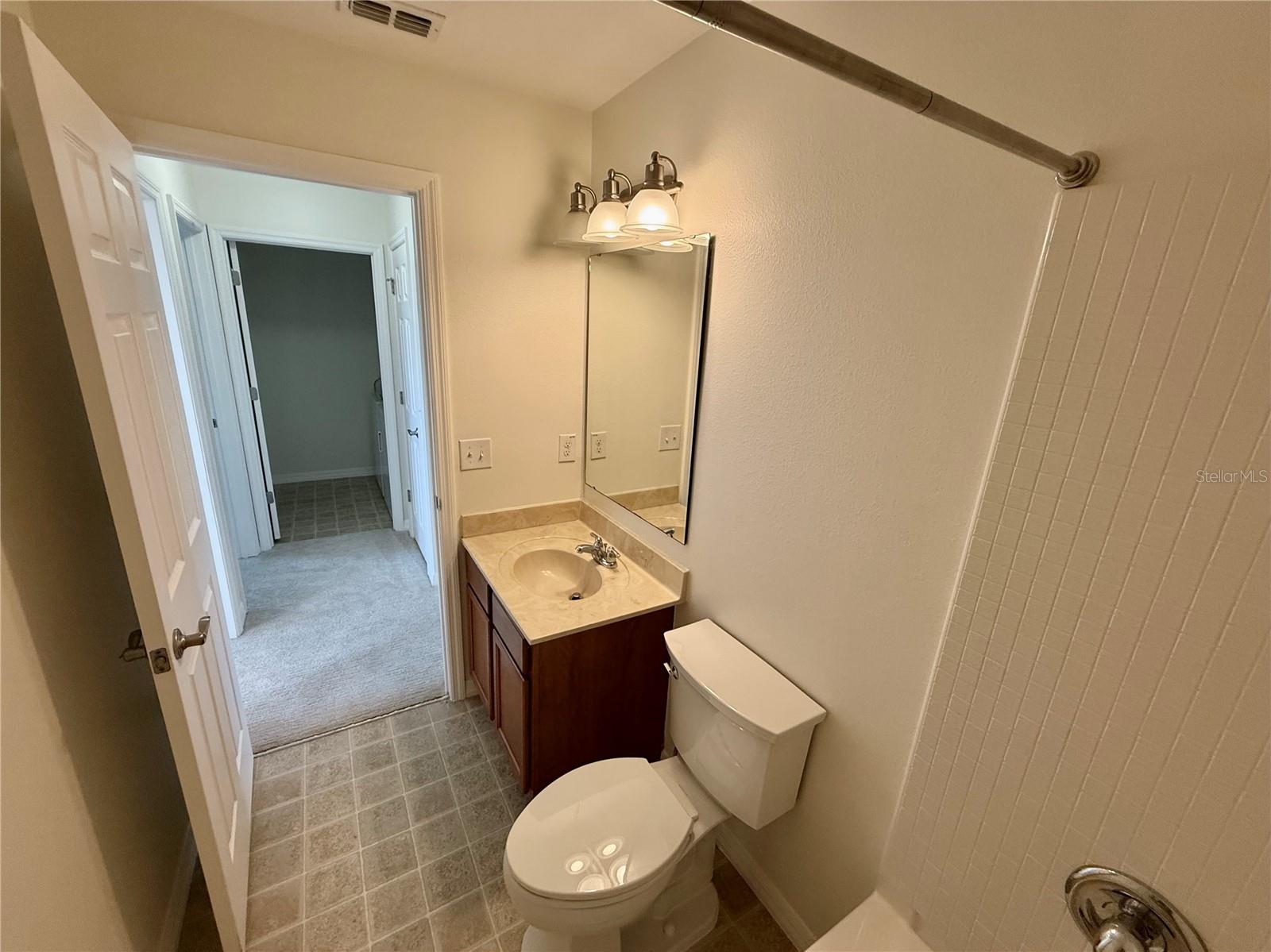 VILLAGES/WESMERE N - Residential Lease