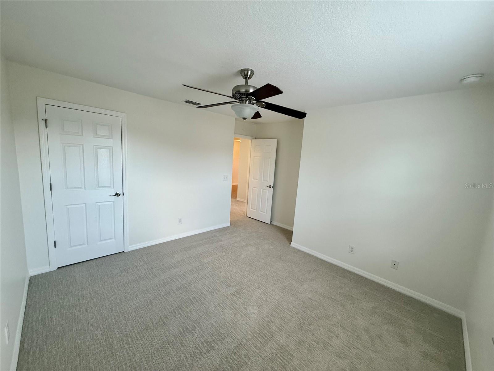 VILLAGES/WESMERE N - Residential Lease