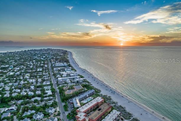 2813 GULF DRIVE