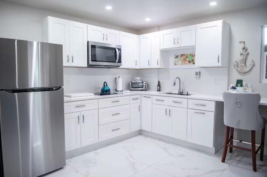 LAKEWOOD TR A - Residential Lease