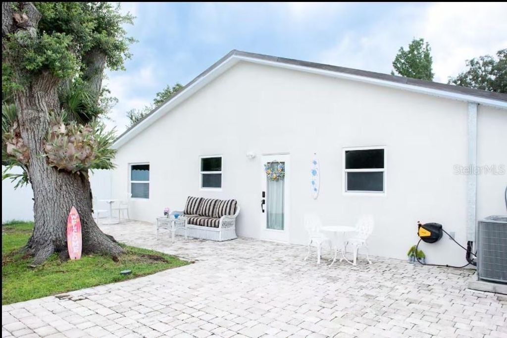 Photo of 6420 Canary Street, Sarasota, FL 34241 (MLS # A4690705)