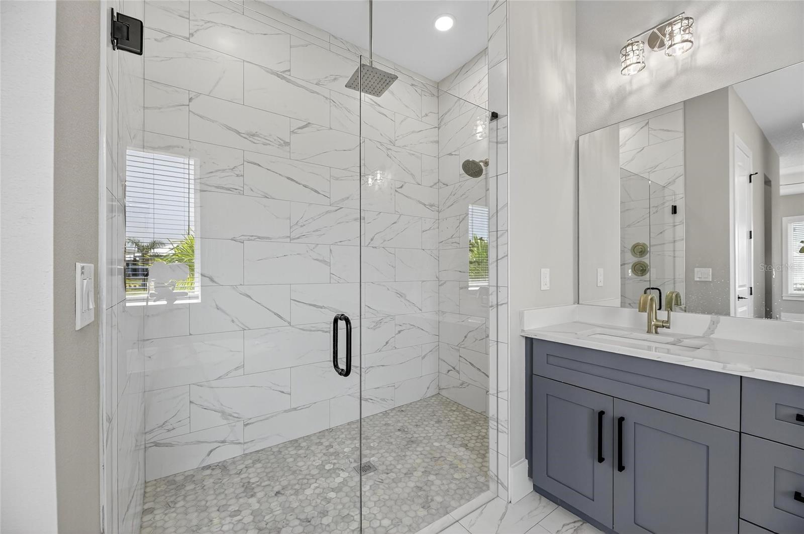 MIRABAY PH 2A-3 - Residential