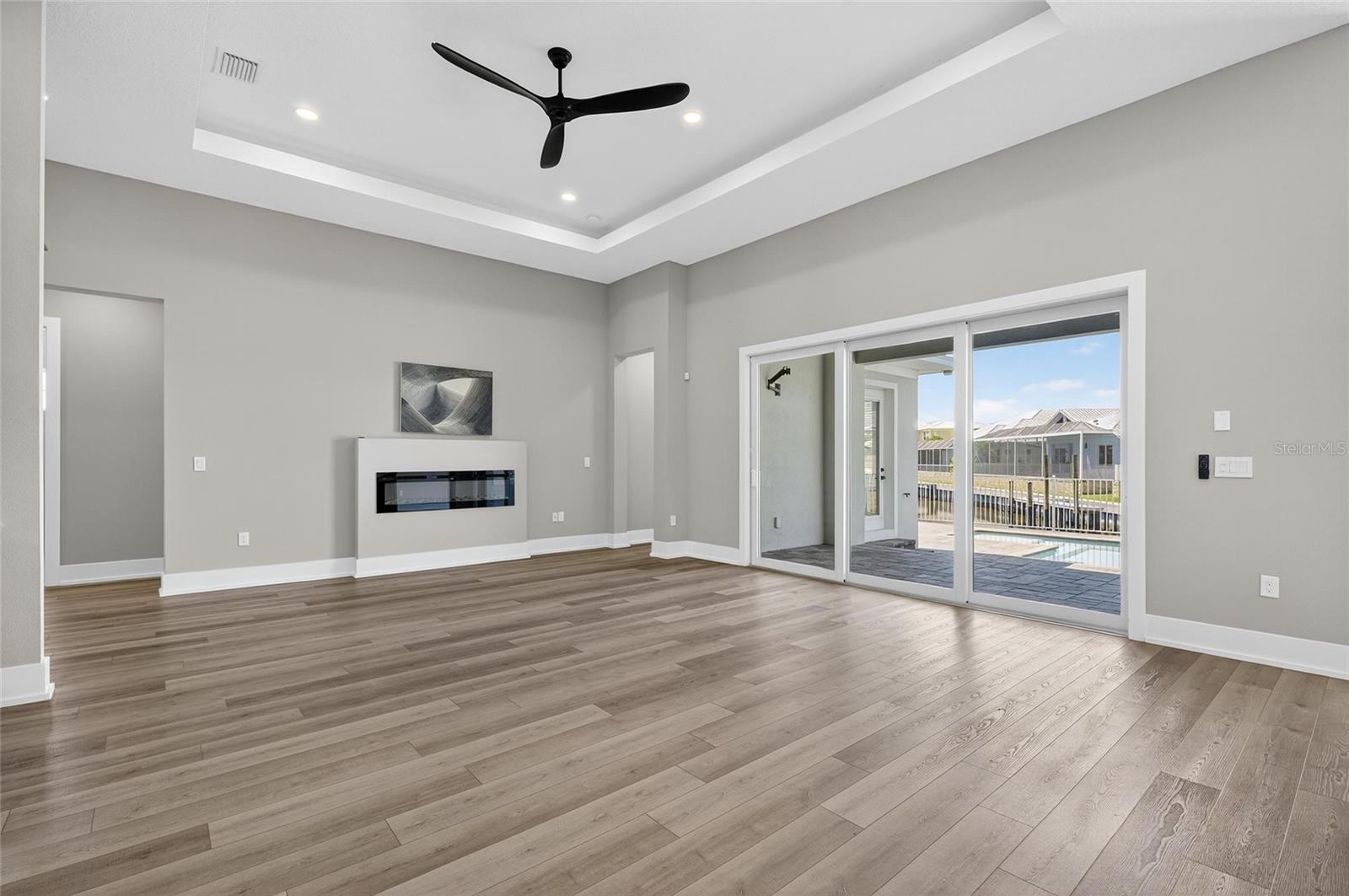MIRABAY PH 2A-3 - Residential