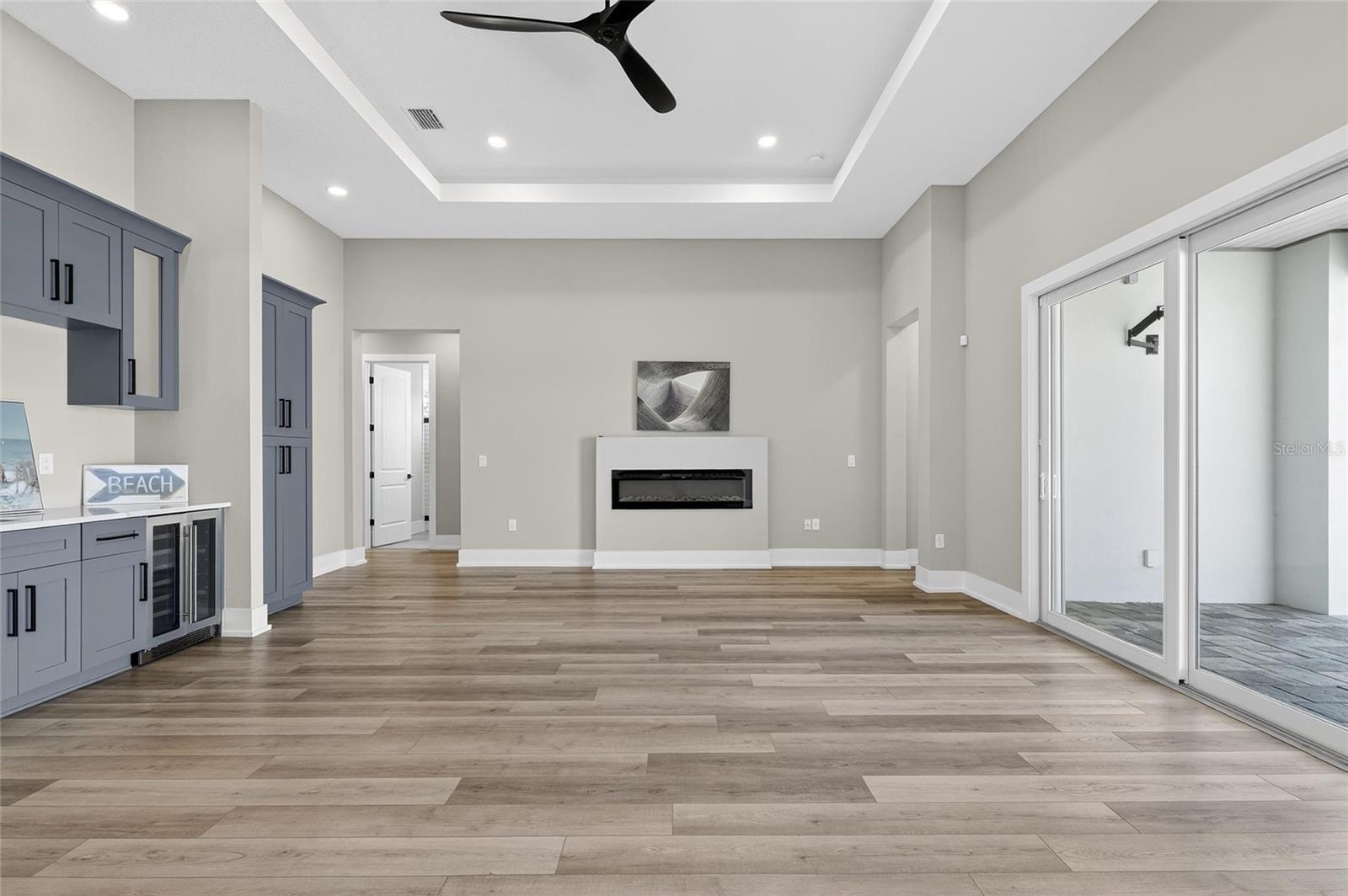 MIRABAY PH 2A-3 - Residential