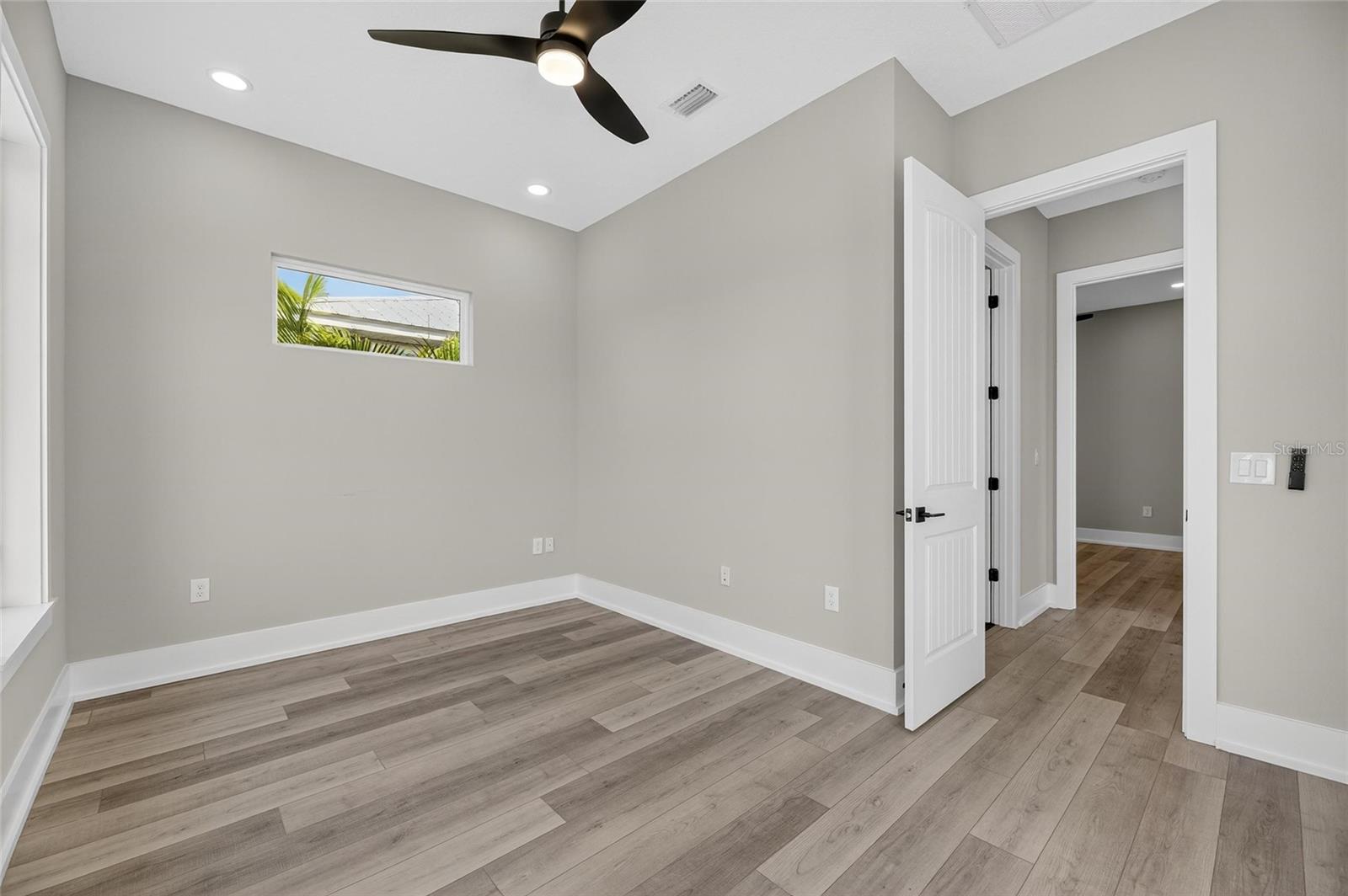 MIRABAY PH 2A-3 - Residential